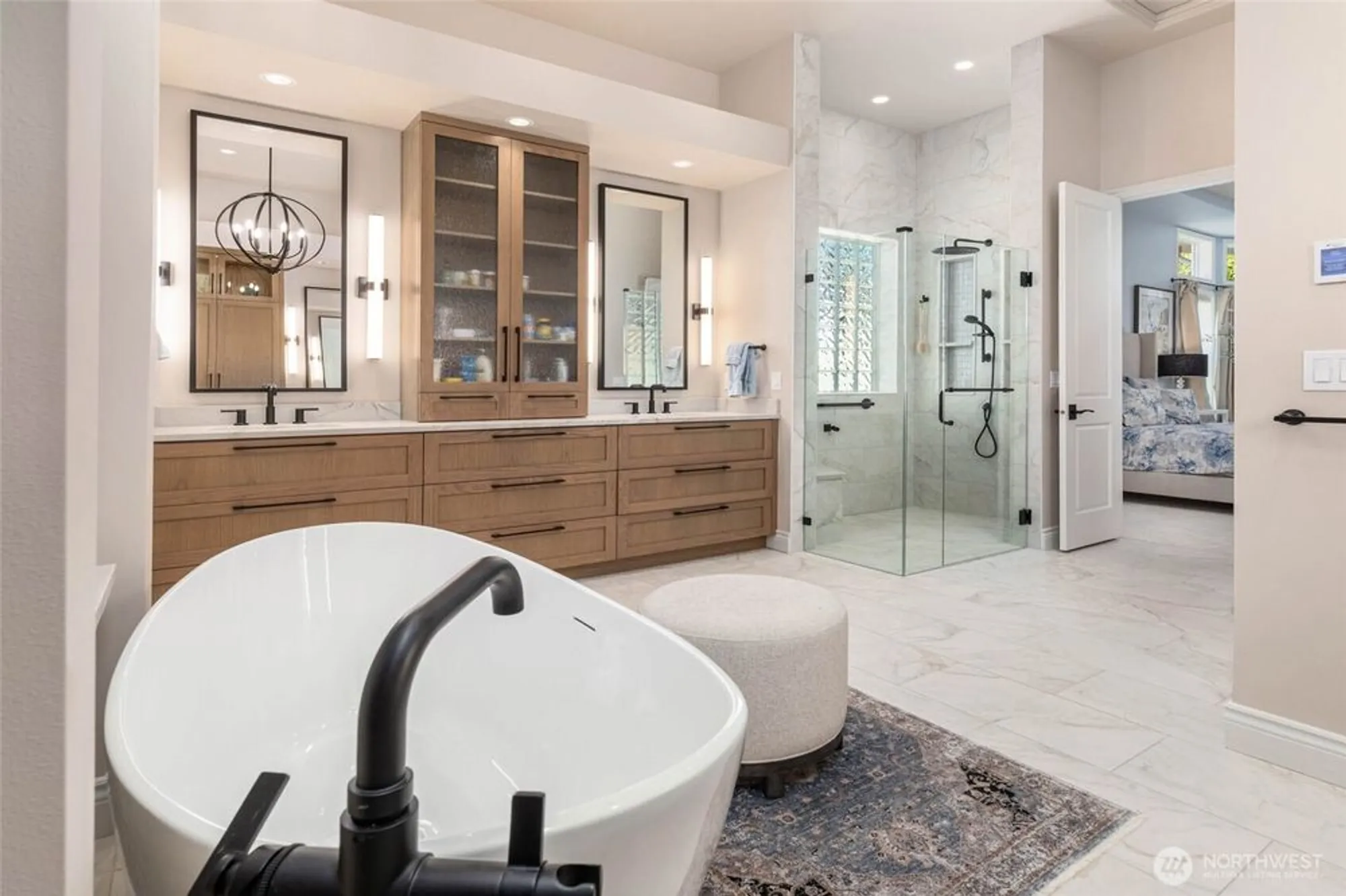 Property Slideshow image 18 of 38 | 12438 243rd pl, Redmond, WA, 98053