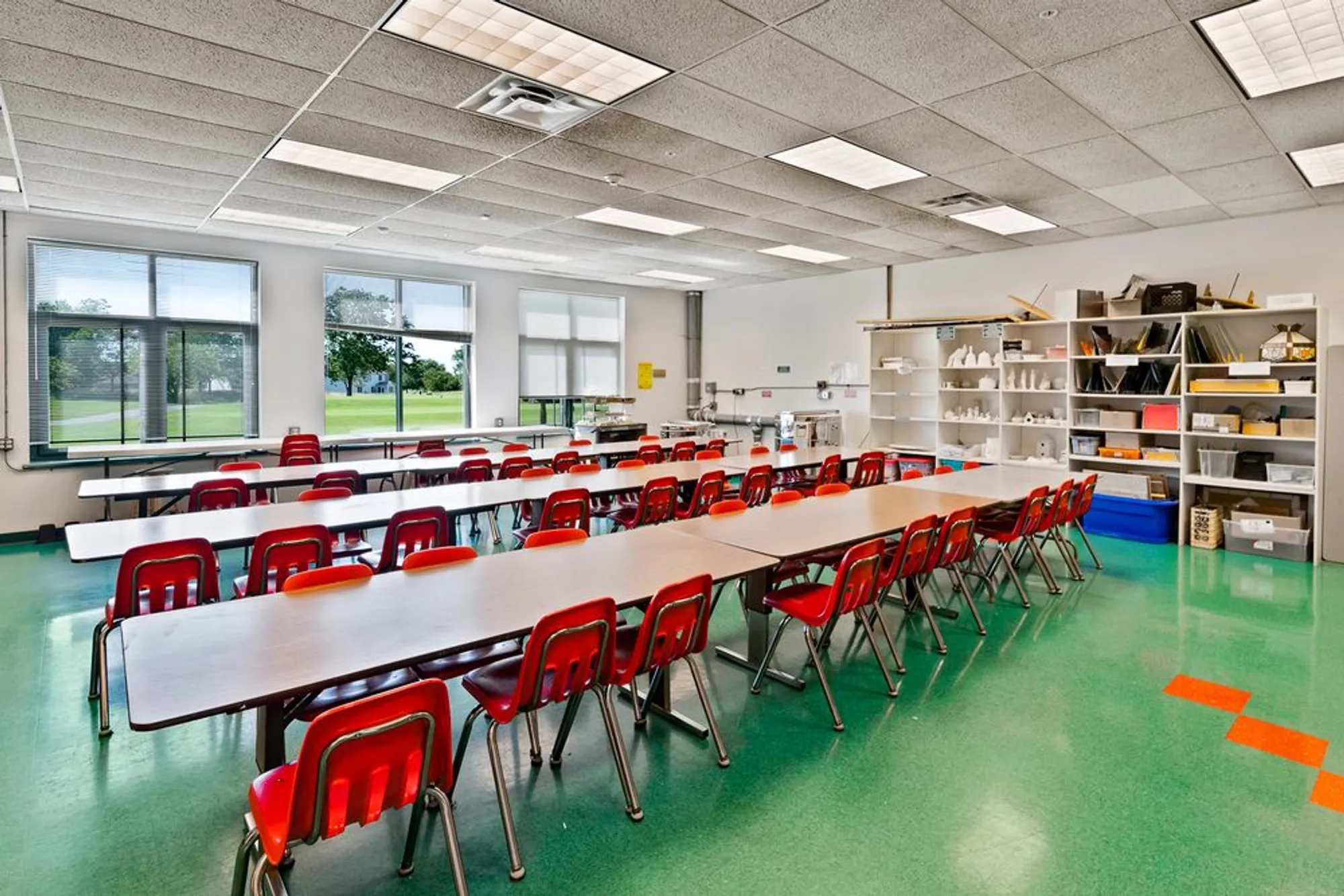 Property Slideshow image 28 of 46 | 13931 s bristlecone ln a, Plainfield, IL, 60544