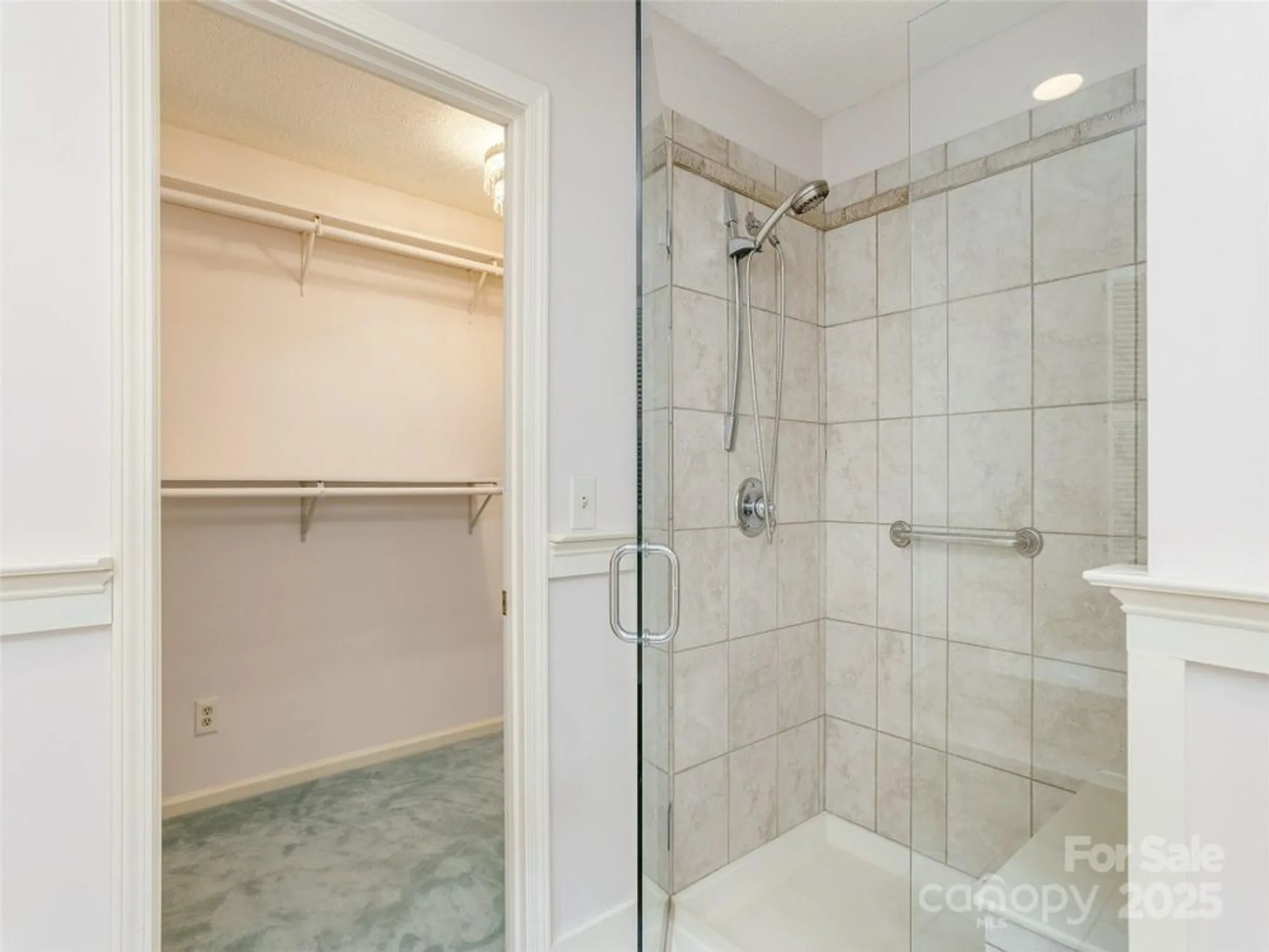 Property Slideshow image 26 of 35 | 204 greenleaf dr, Flat Rock, NC, 28731