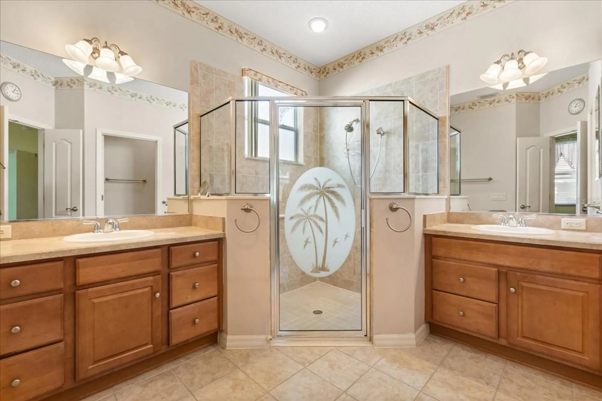 Property Slideshow image 13 of 28 | 1424 irwin way, The Villages, FL, 32162