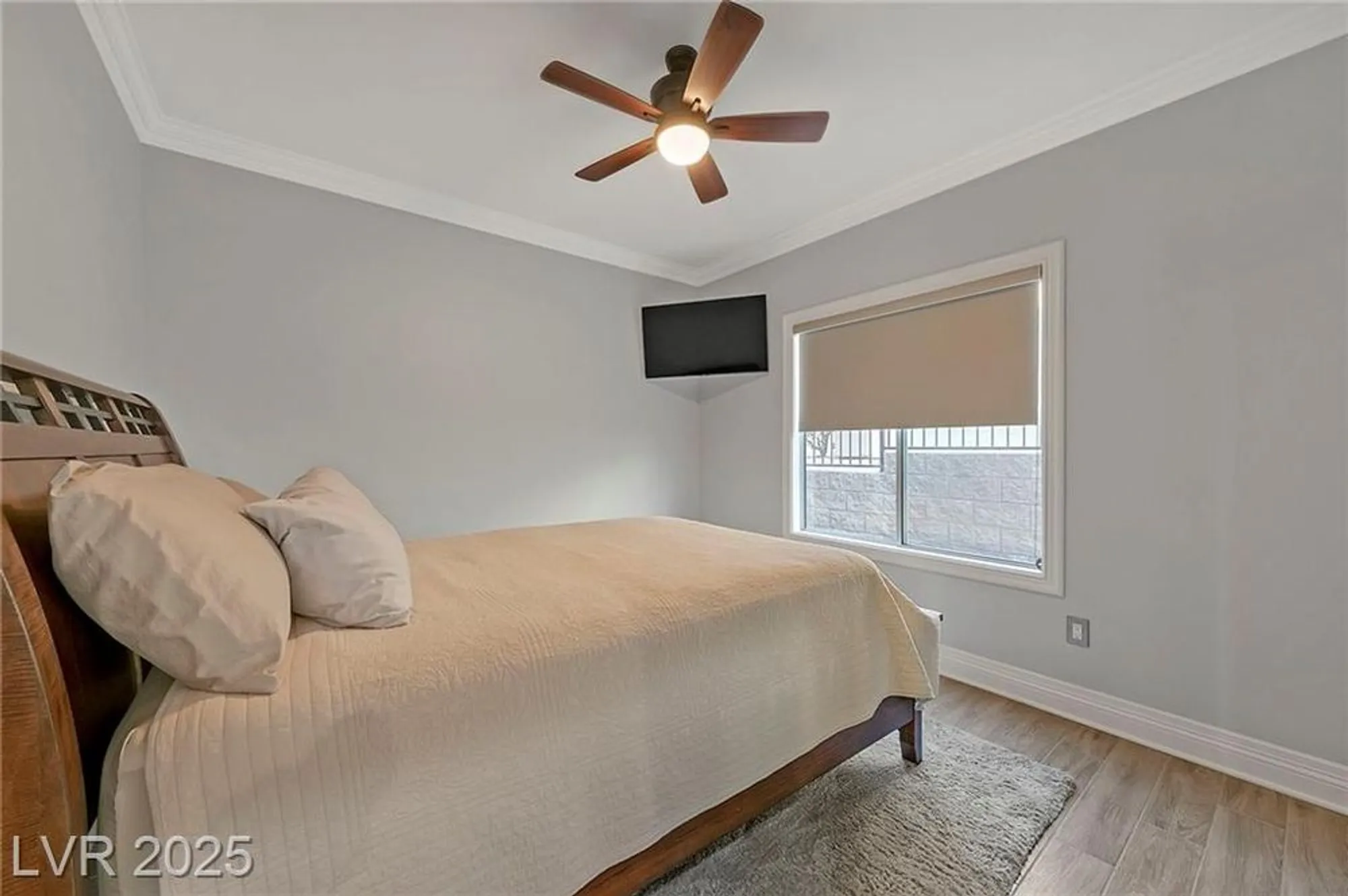 Property Slideshow image 29 of 56 | 1999 oliver springs st, Henderson, NV, 89052