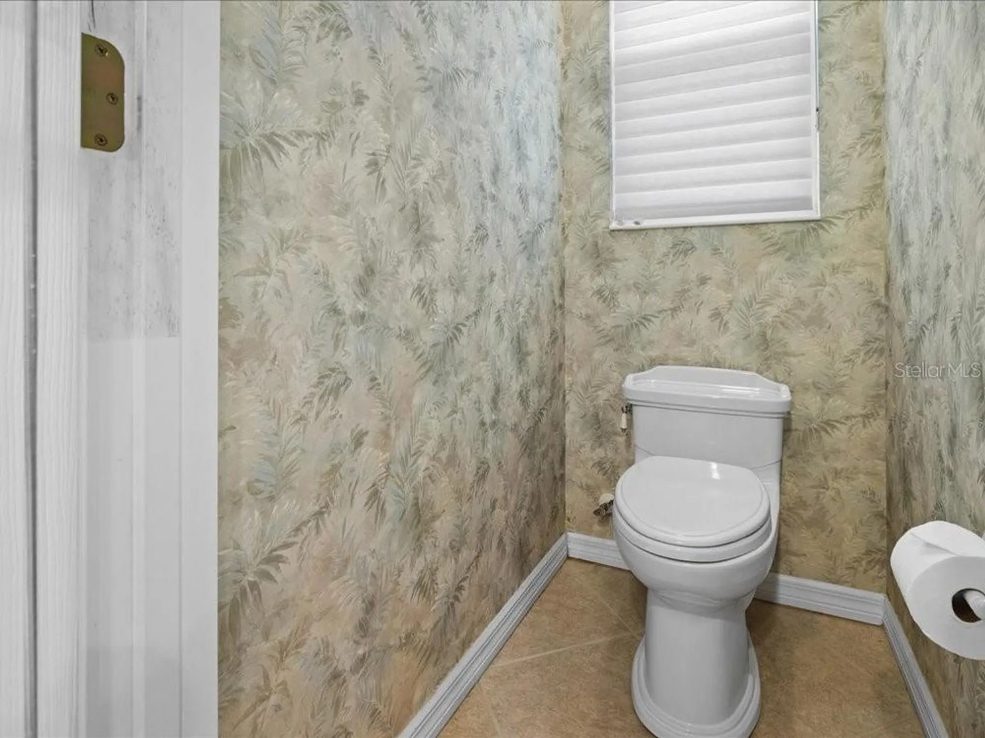 Property Slideshow image 30 of 61 | 3927 whispering oaks dr, North Port, FL, 34287