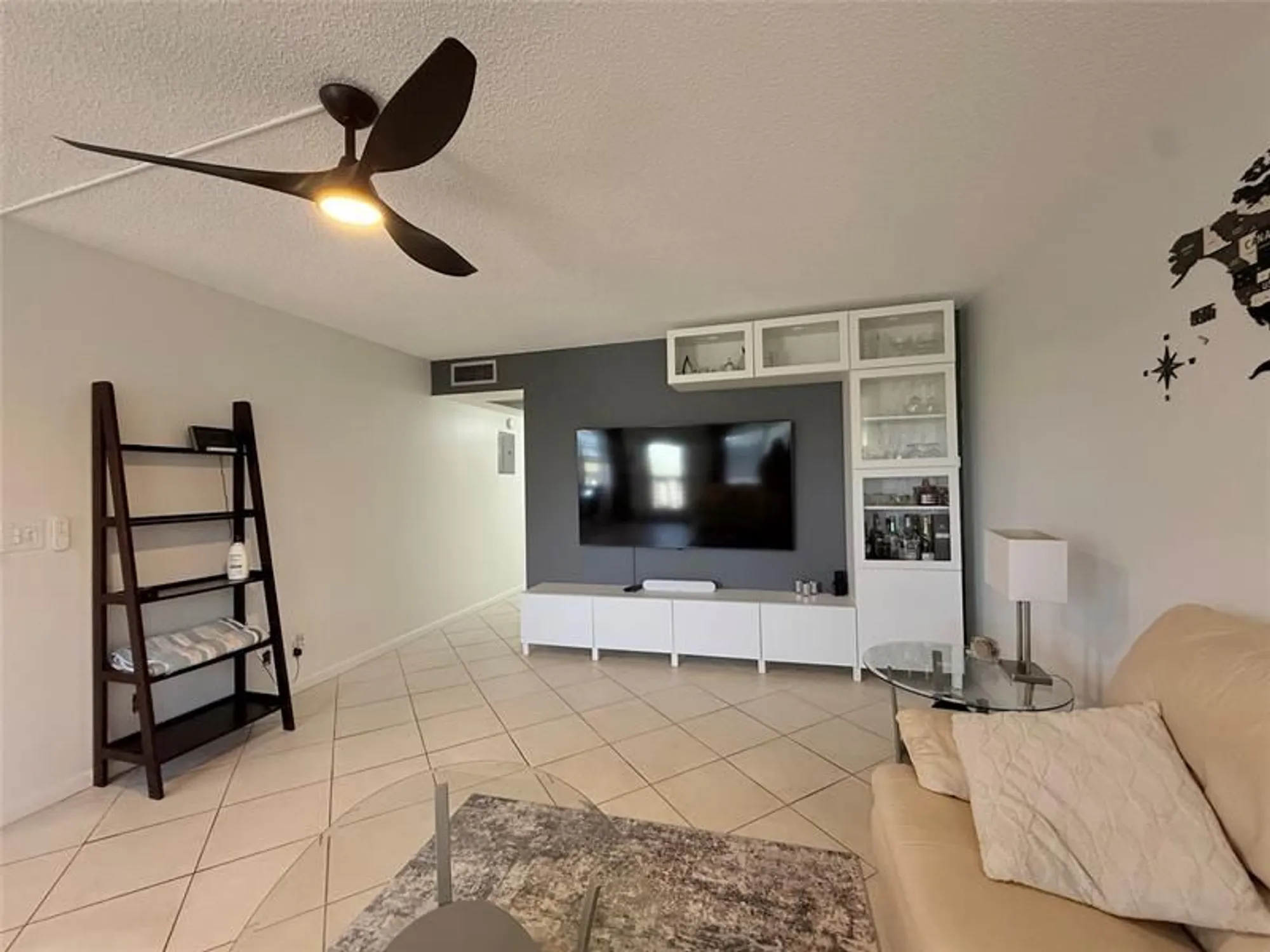 Property Slideshow image 5 of 52 | 424 richmond c # 424, Deerfield Beach, FL, 33442
