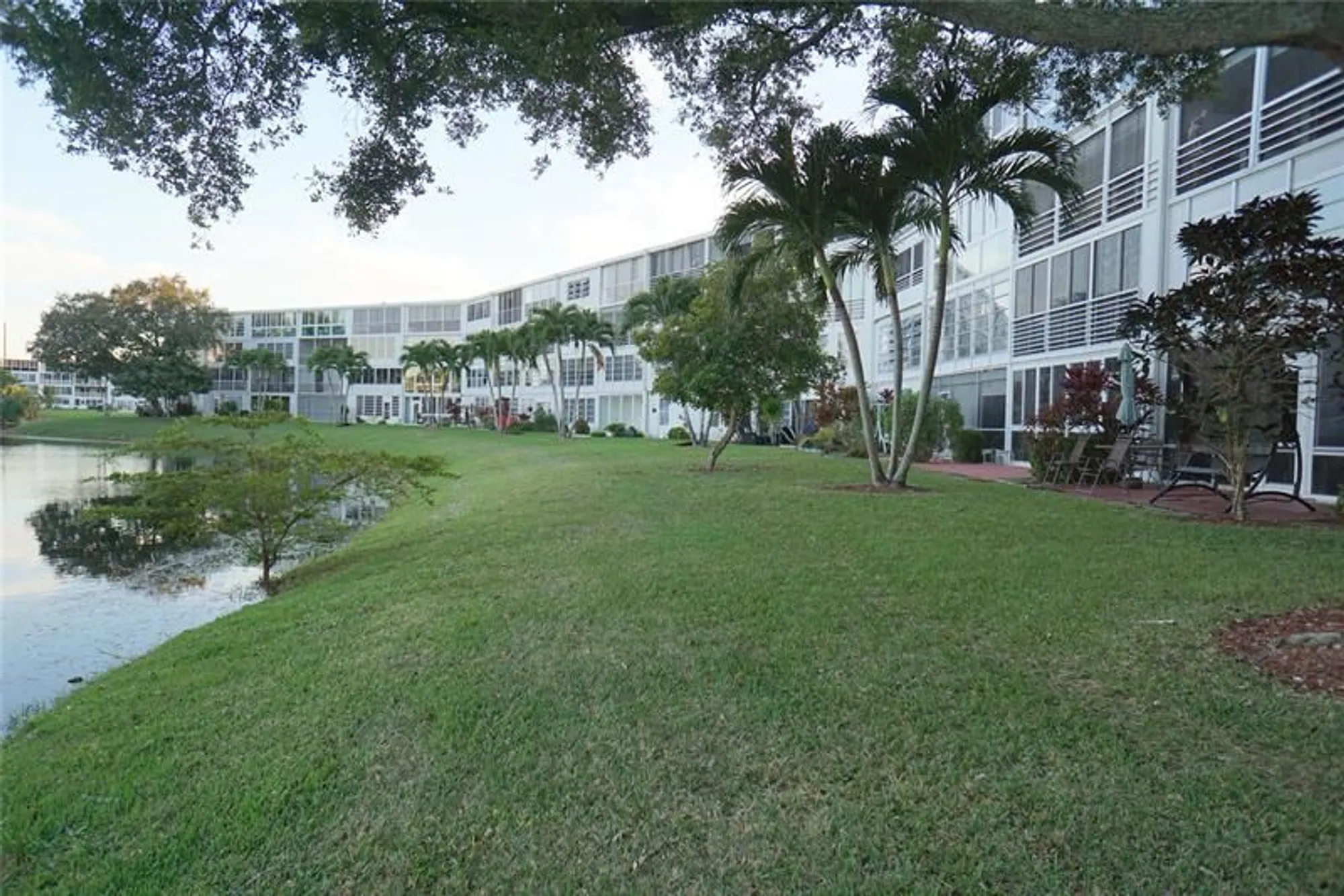 Property Slideshow image 36 of 38 | 4029 newport h # 4029, Deerfield Beach, FL, 33442