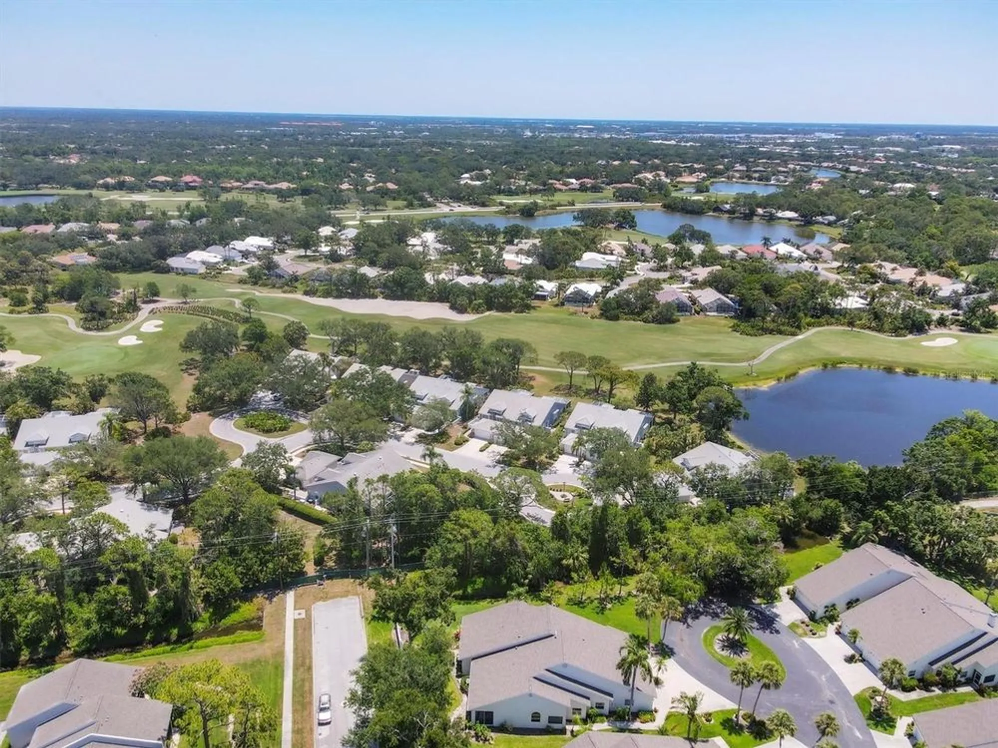 Property Slideshow image 39 of 55 | 6222 country club way, Sarasota, FL, 34243