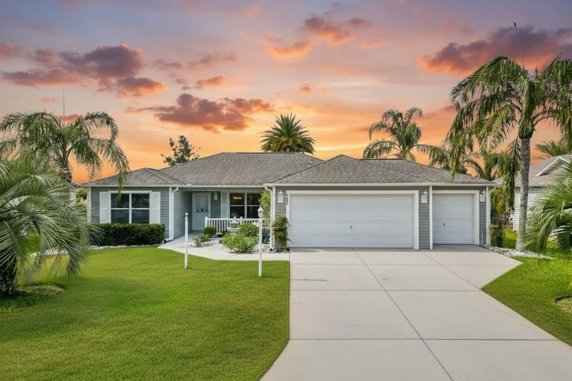 Property Slideshow image 1 of 33 | 2291 montbrook pl, The Villages, FL, 32162