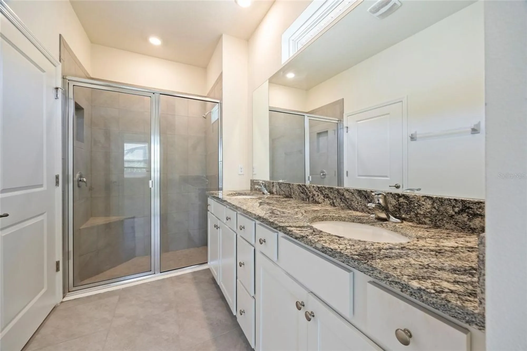 Property Slideshow image 17 of 45 | 5536 nw 40th loop, Ocala, FL, 34482