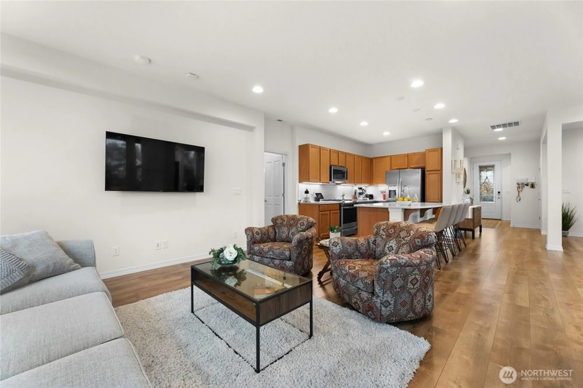 Property Slideshow image 16 of 33 | 22701 se 237th pl, Maple Valley, WA, 98038