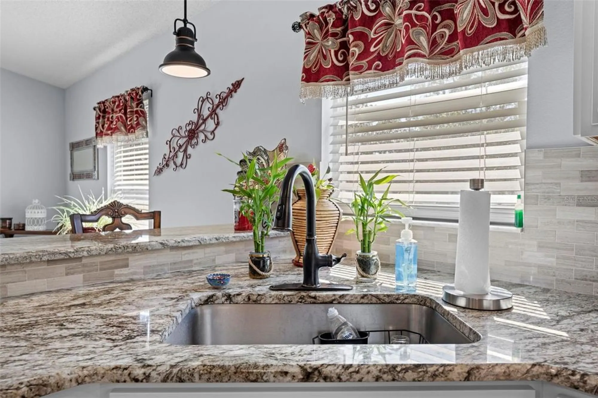 Property Slideshow image 23 of 61 | 412 mistwood ct, Spring Hill, FL, 34609