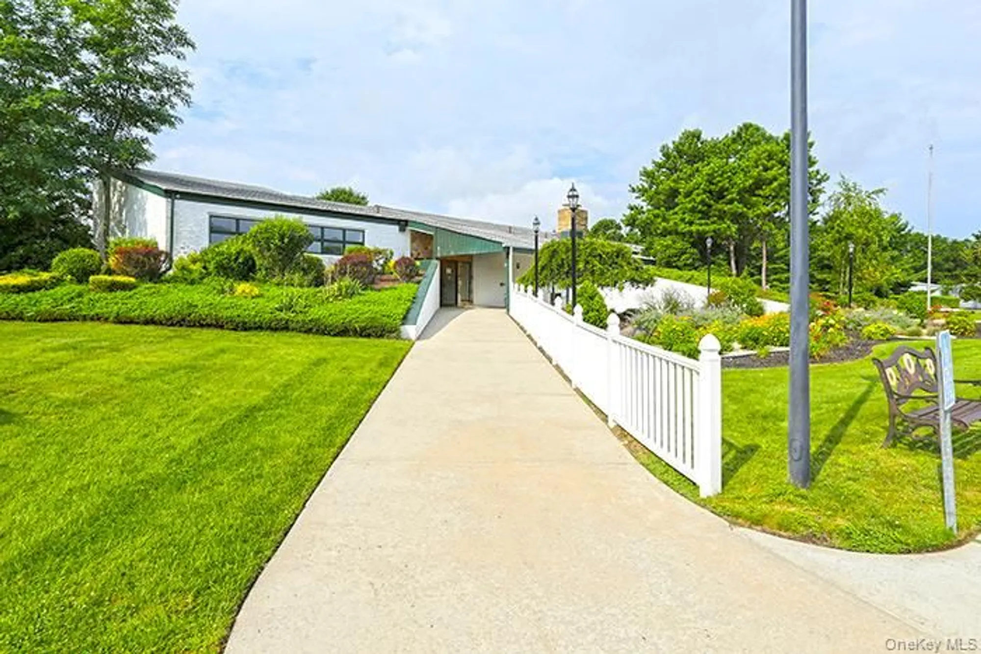 Property Slideshow image 16 of 25 | 19 dogwood ln, Manorville, NY, 11949