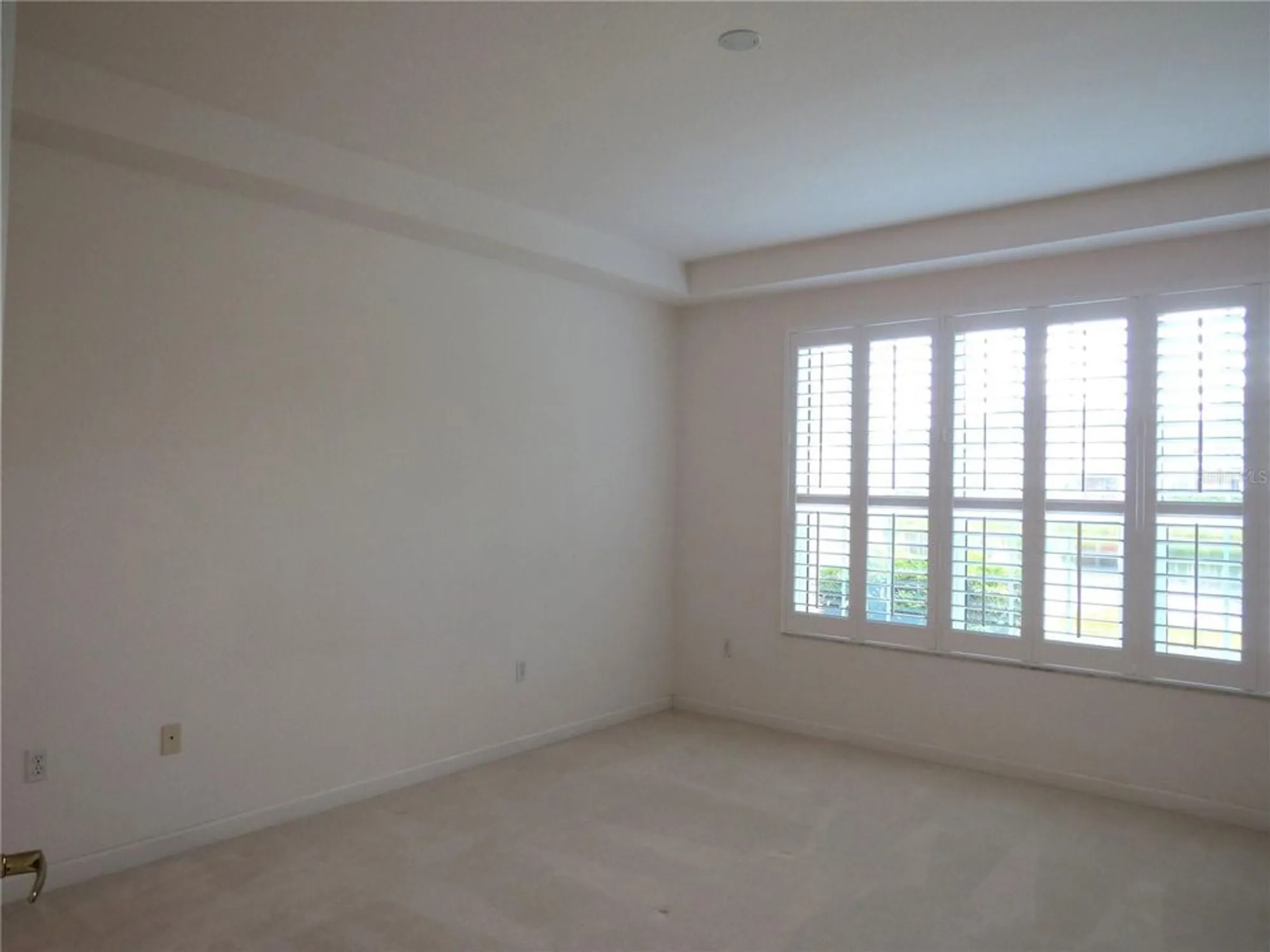 Property Slideshow image 22 of 51 | 4939 lakescene pl, Sarasota, FL, 34243