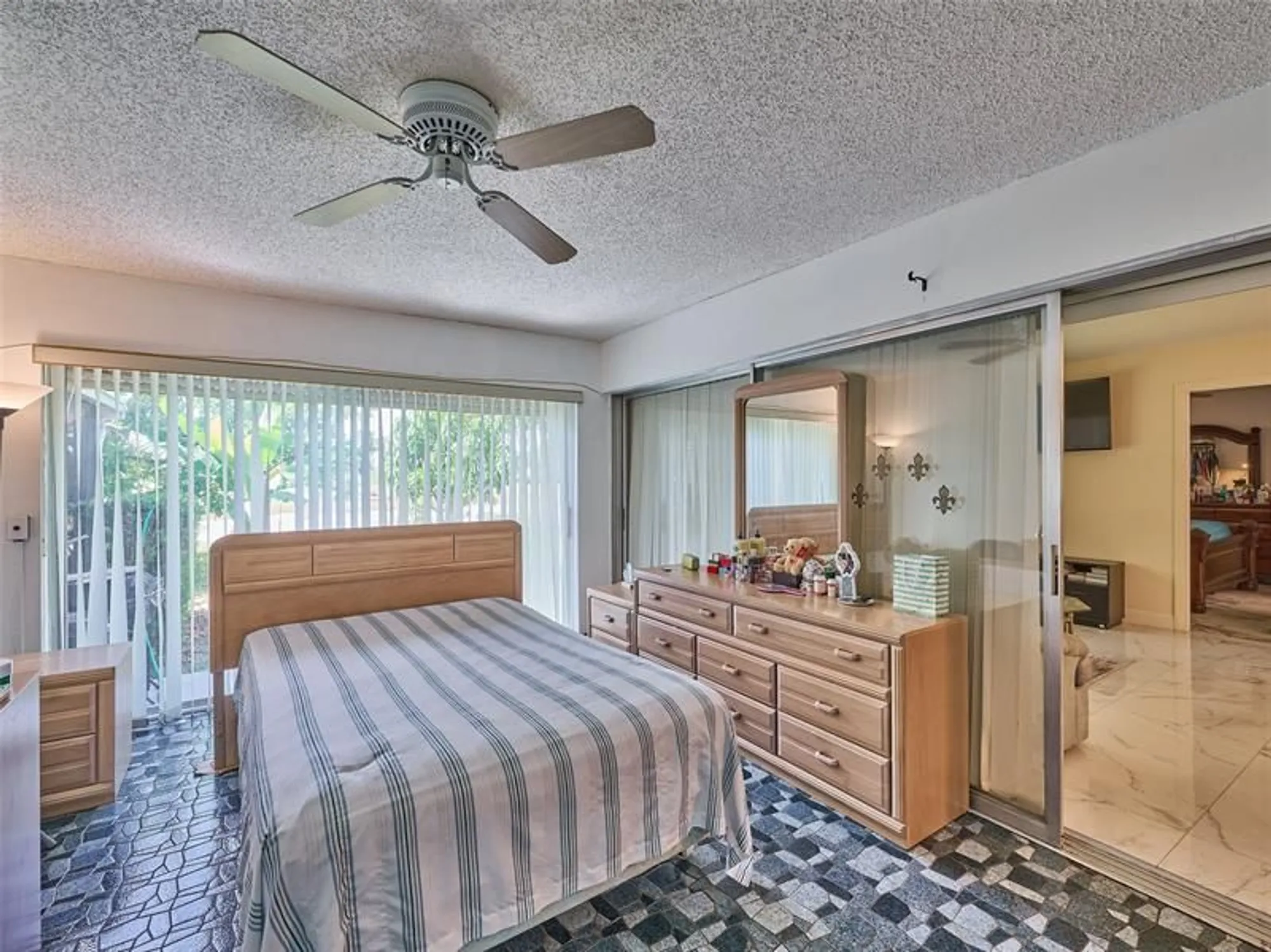 Property Slideshow image 25 of 26 | 7708 margate blvd, Margate, FL, 33063