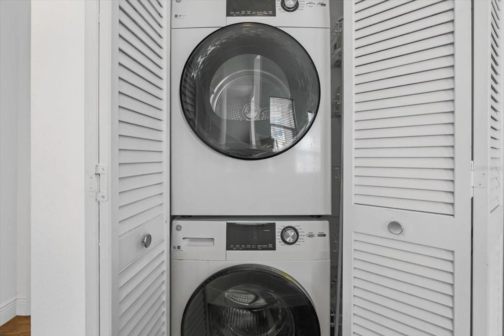 Property Slideshow image 31 of 65 | 970 sandpiper cir # 970, Bradenton, FL, 34209