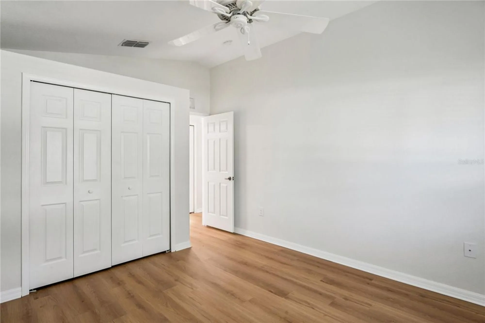 Property Slideshow image 30 of 81 | 322 greenwich cir, Spring Hill, FL, 34609