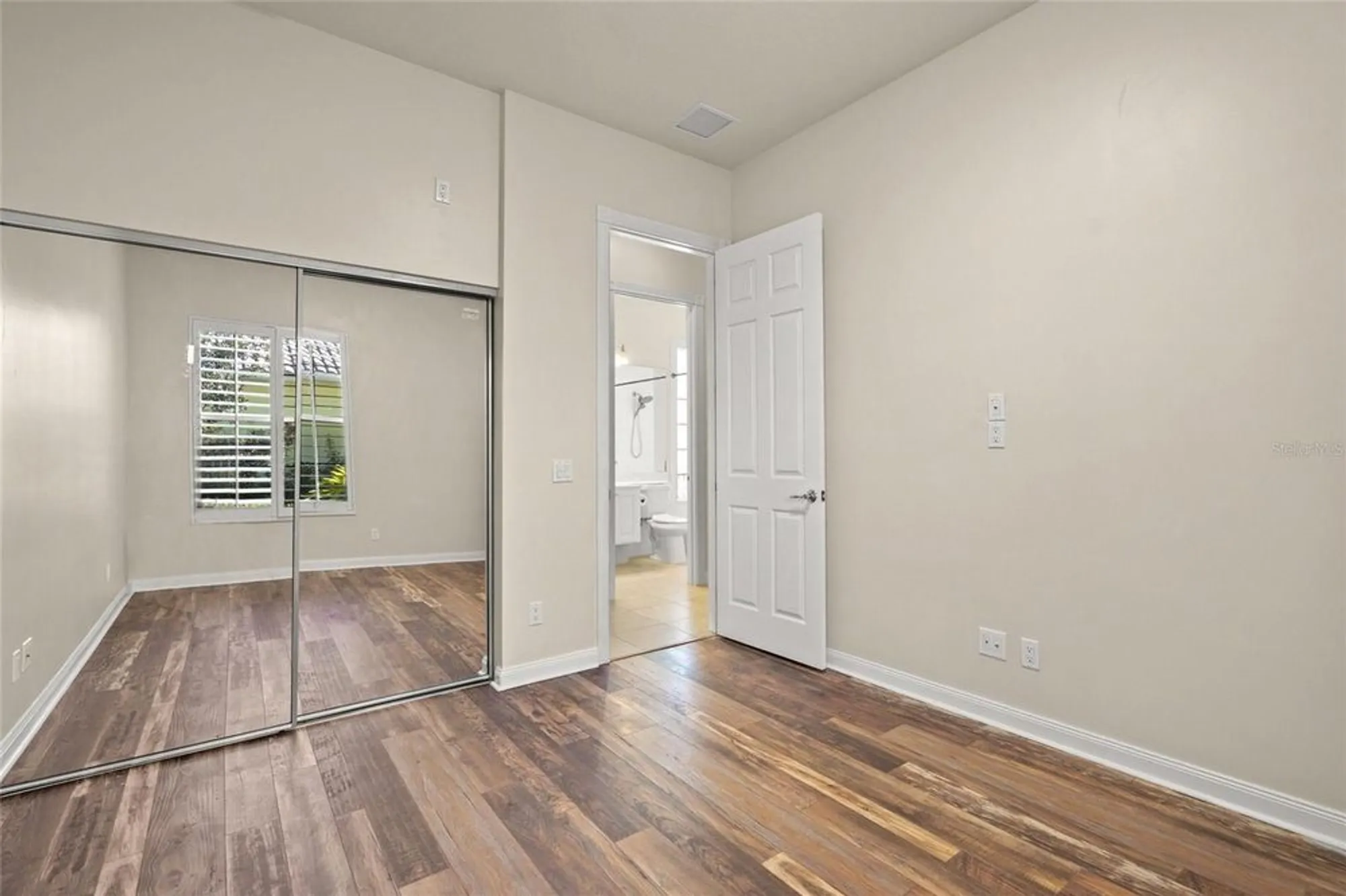 Property Slideshow image 22 of 46 | 5762 benevento dr, Sarasota, FL, 34238