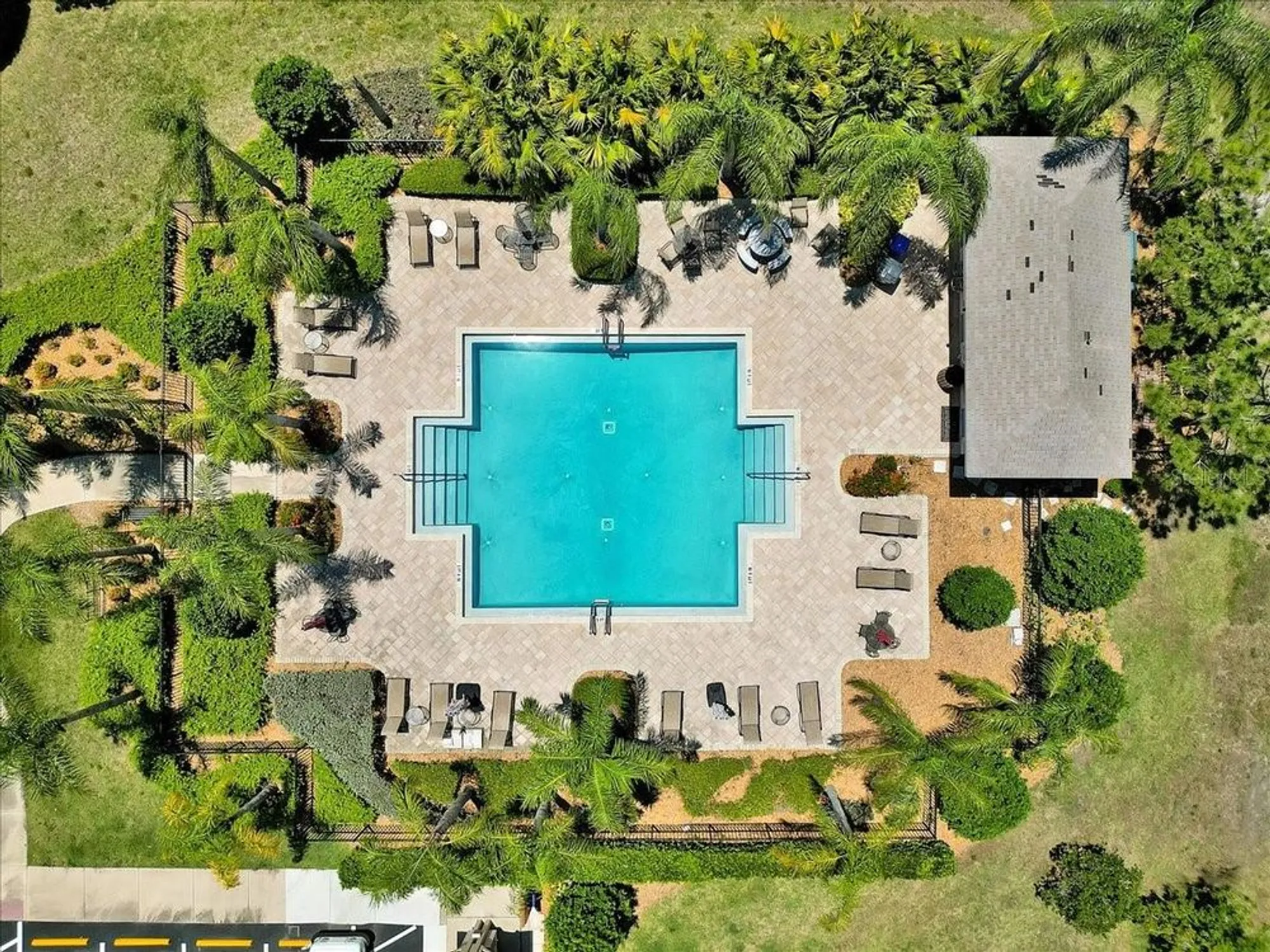 Property Slideshow image 52 of 52 | 635 chipper dr, Sun City Center, FL, 33573