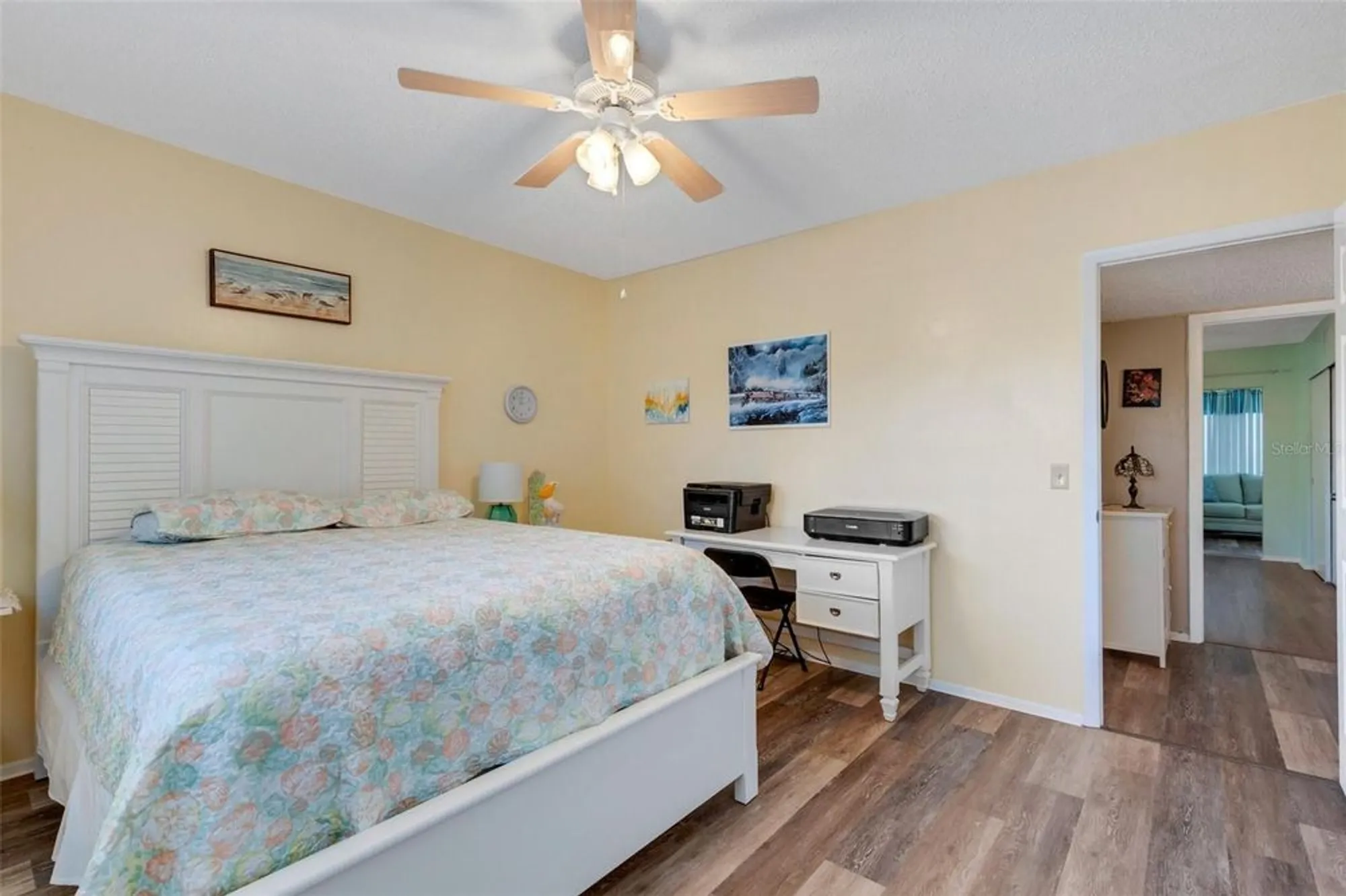 Property Slideshow image 31 of 56 | 2401 ecuadorian way apt 57, Clearwater, FL, 33763