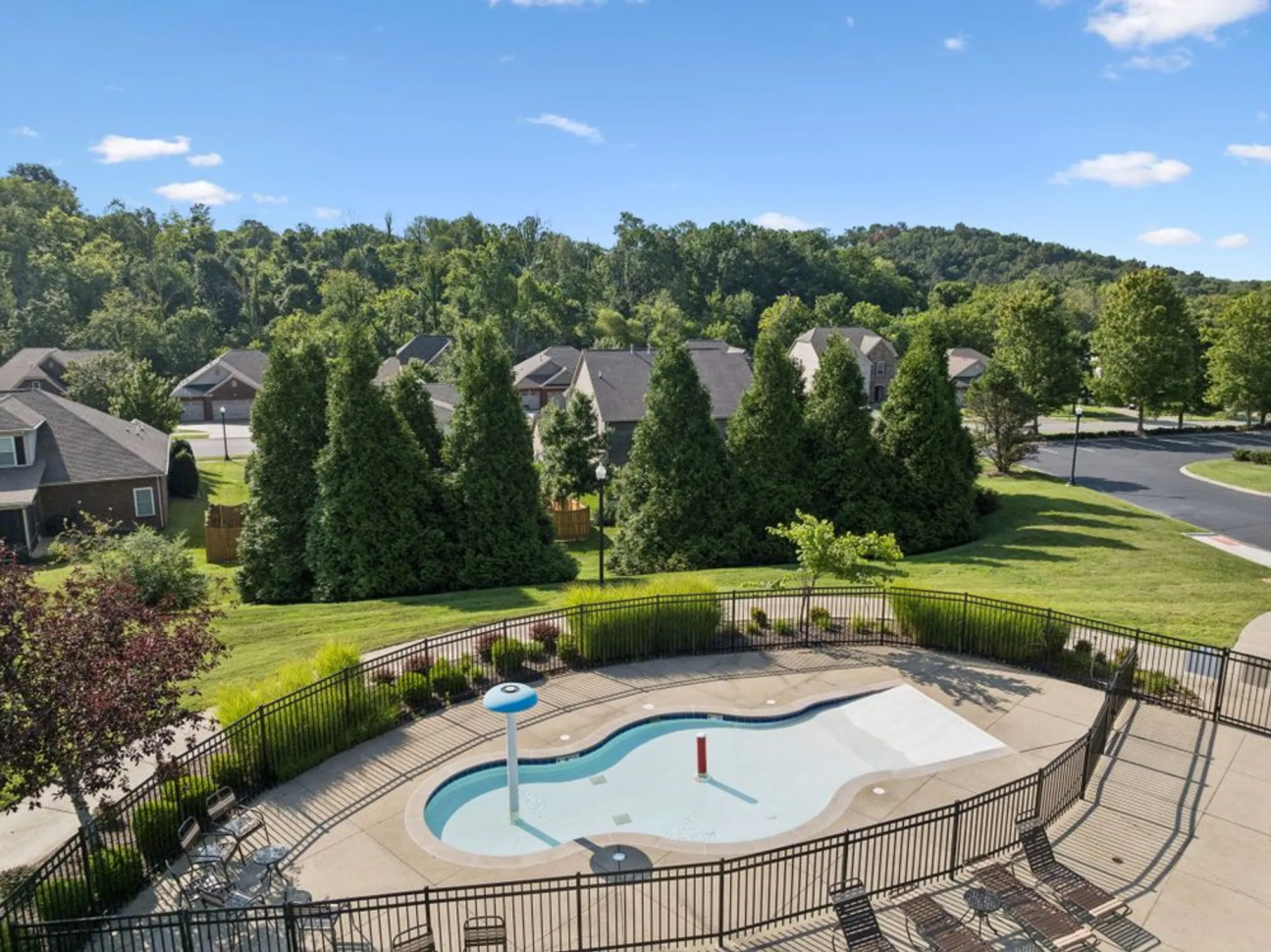 Property Slideshow image 35 of 38 | 1022 waterstone dr, Lebanon, TN, 37090