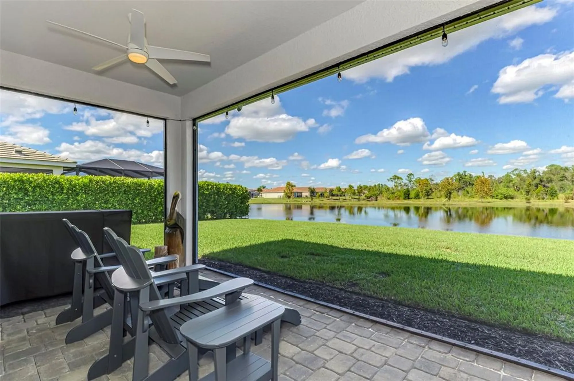 Property Slideshow image 43 of 71 | 560 mistiflower cir, Nokomis, FL, 34275