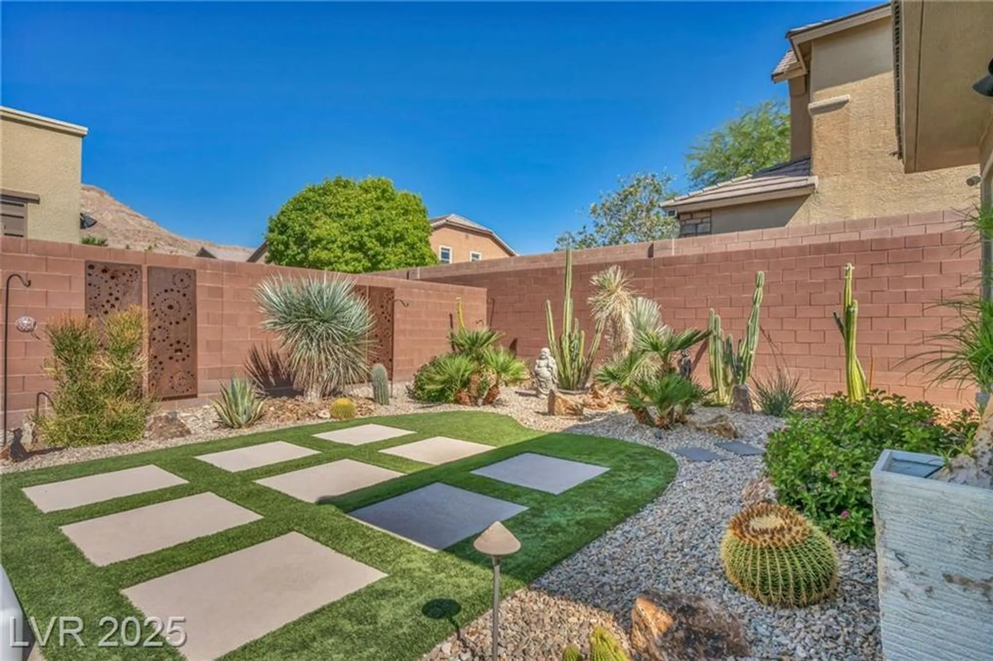 Property Slideshow image 23 of 98 | 10018 regency square ave, Las Vegas, NV, 89148