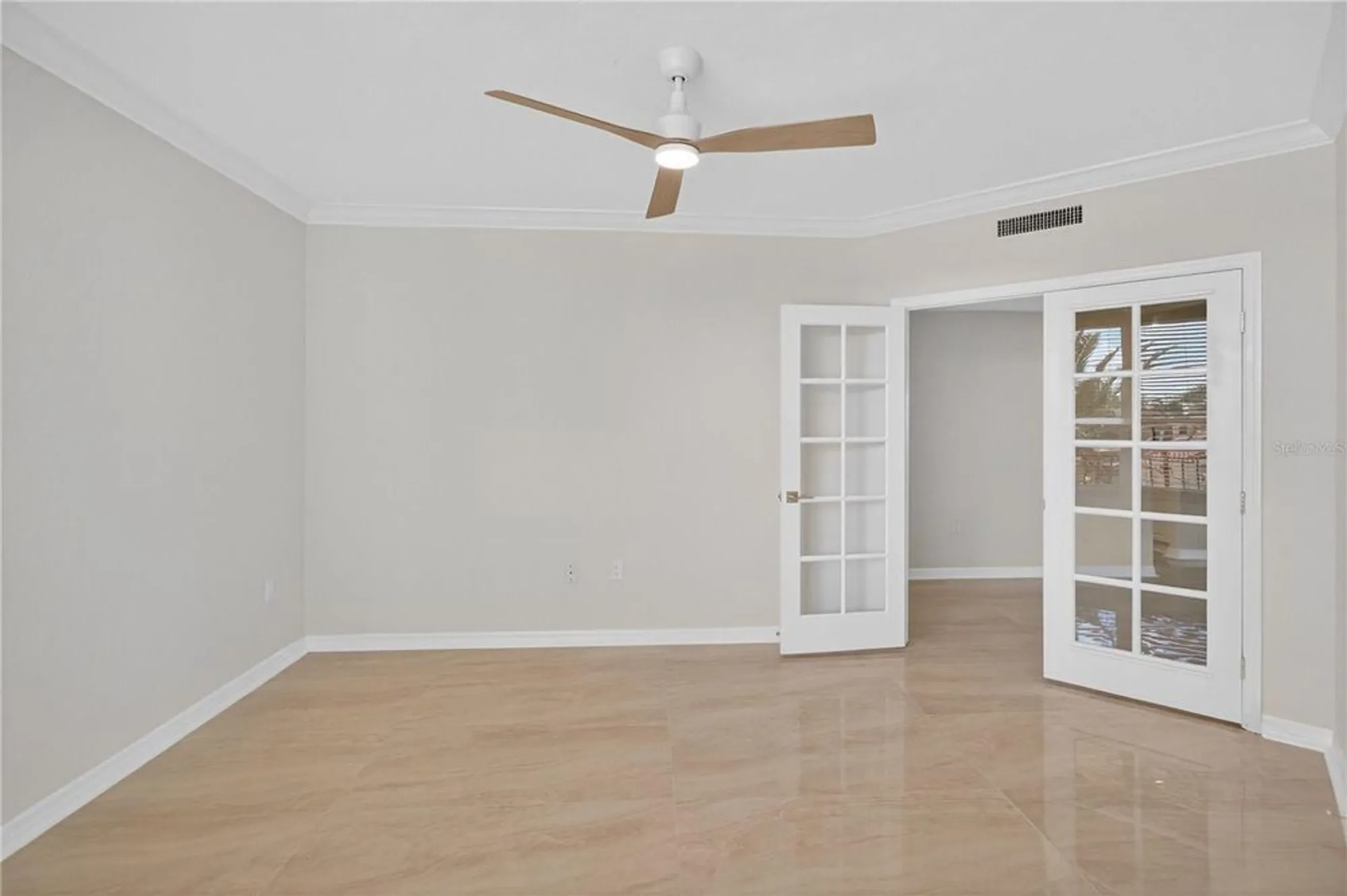 Property Slideshow image 30 of 59 | 5430 eagles point cir 202, Sarasota, FL, 34231