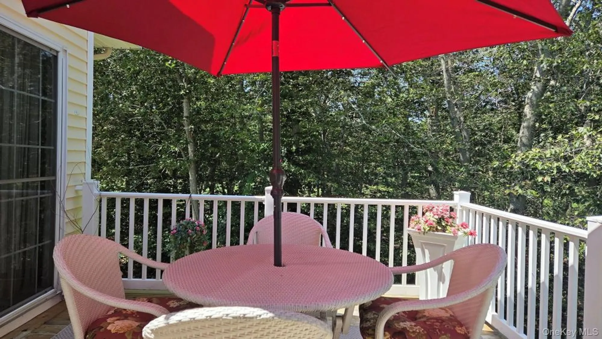 Property Slideshow image 11 of 23 | 4006 saint andrews ave, Riverhead, NY, 11901