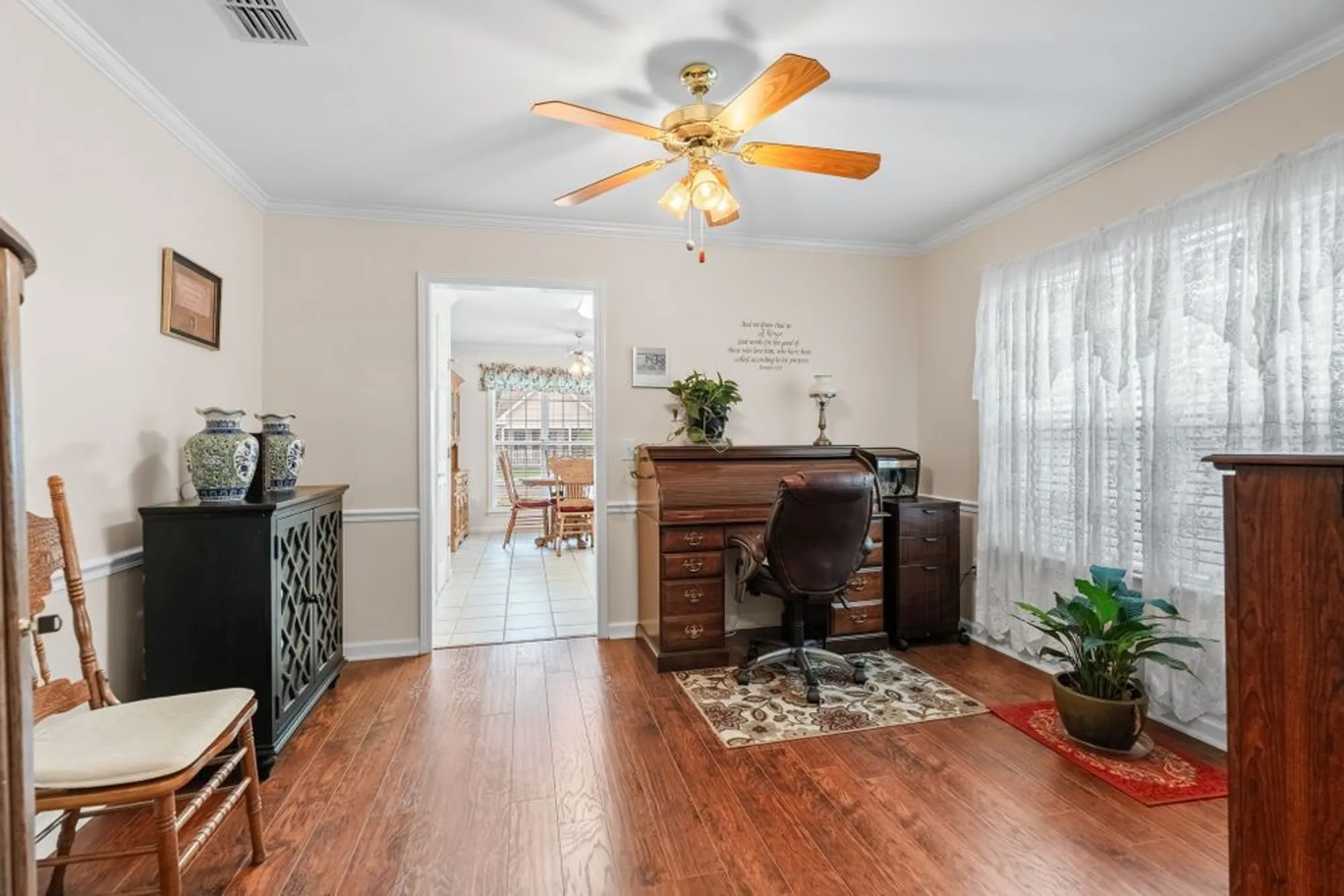 Property Slideshow image 10 of 36 | 327 forest glen cir, Murfreesboro, TN, 37128