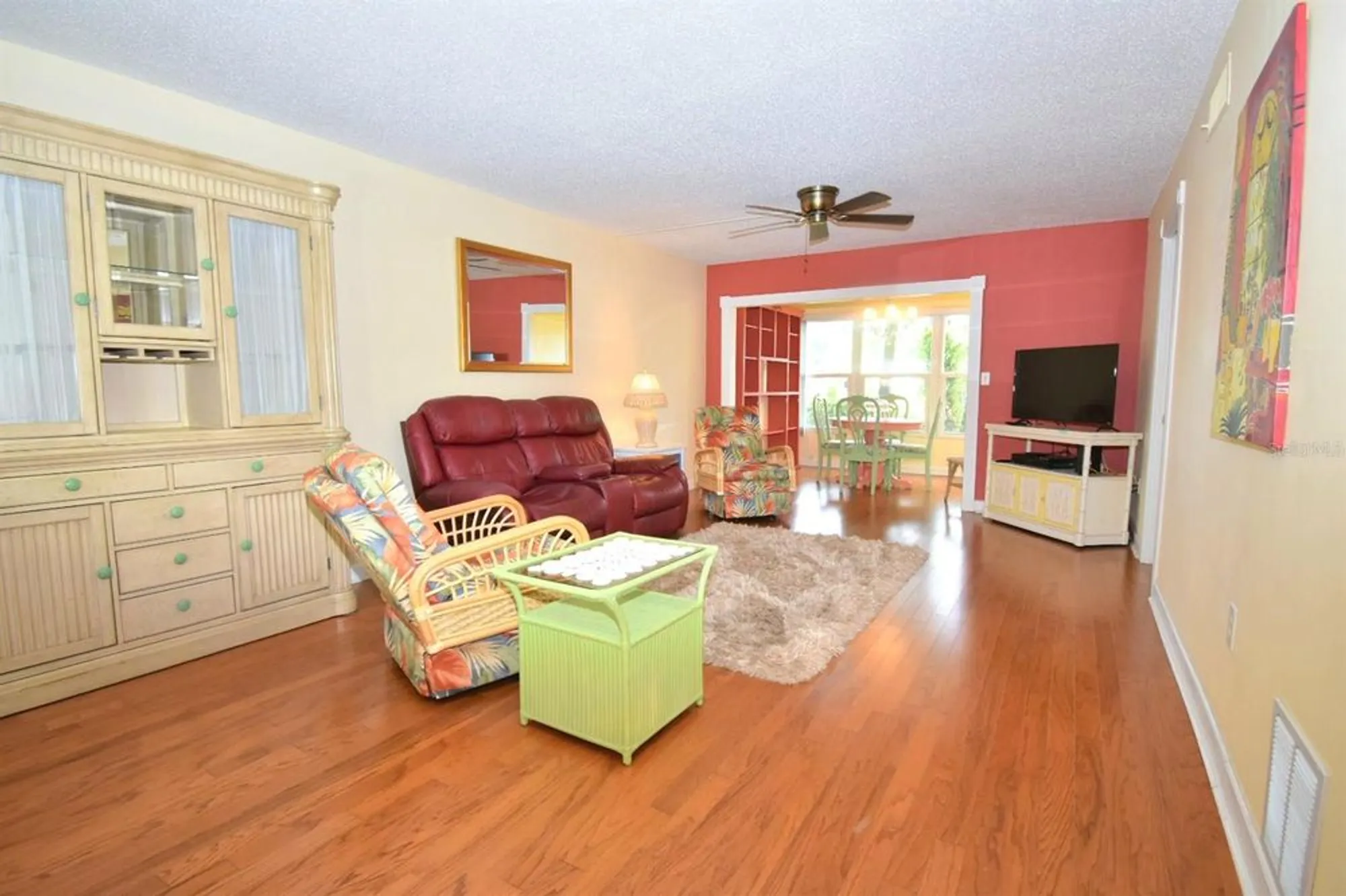 Property Slideshow image 18 of 50 | 940 virginia st 108, Dunedin, FL, 34698