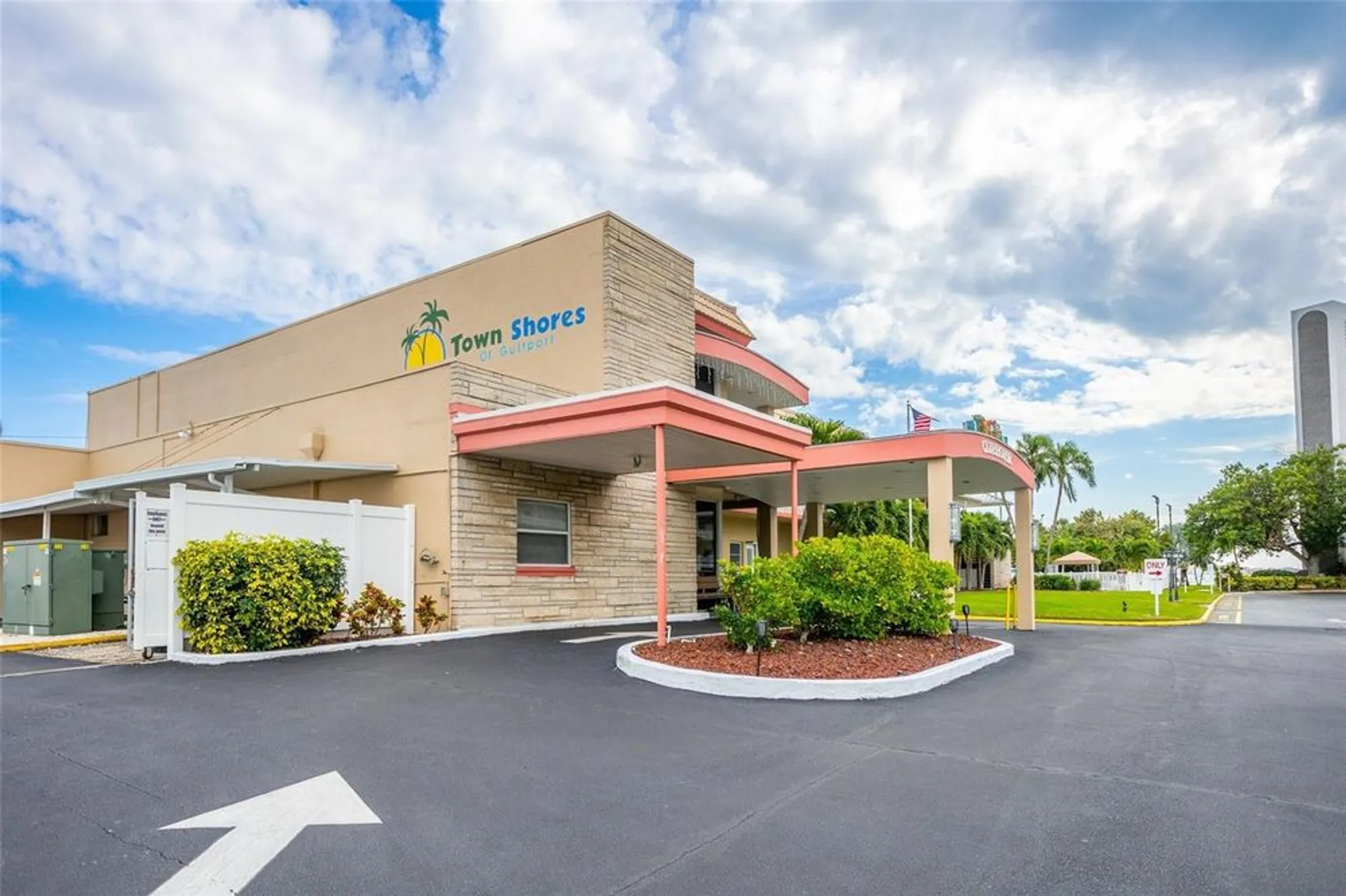 Property Slideshow image 27 of 39 | 3018 59th st 115, Gulfport, FL, 33707