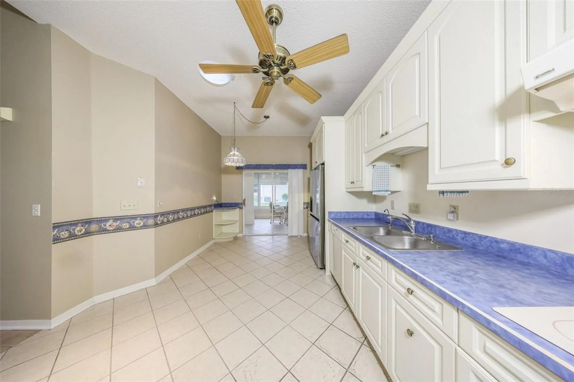 Property Slideshow image 9 of 100 | 1117 mcdaniel st # 301, Sun City Center, FL, 33573