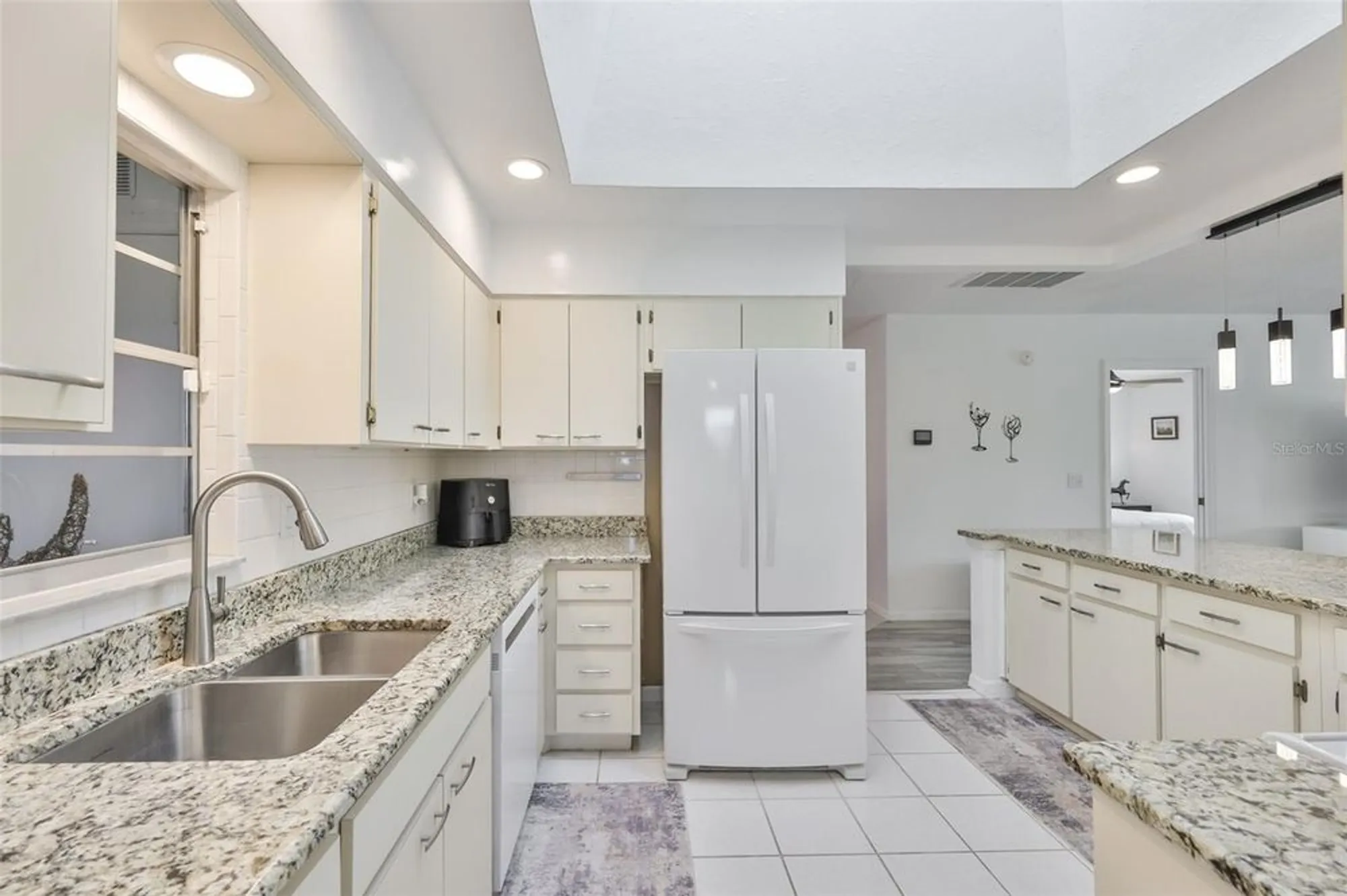 Property Slideshow image 10 of 43 | 1506 bentwood dr, Sun City Center, FL, 33573