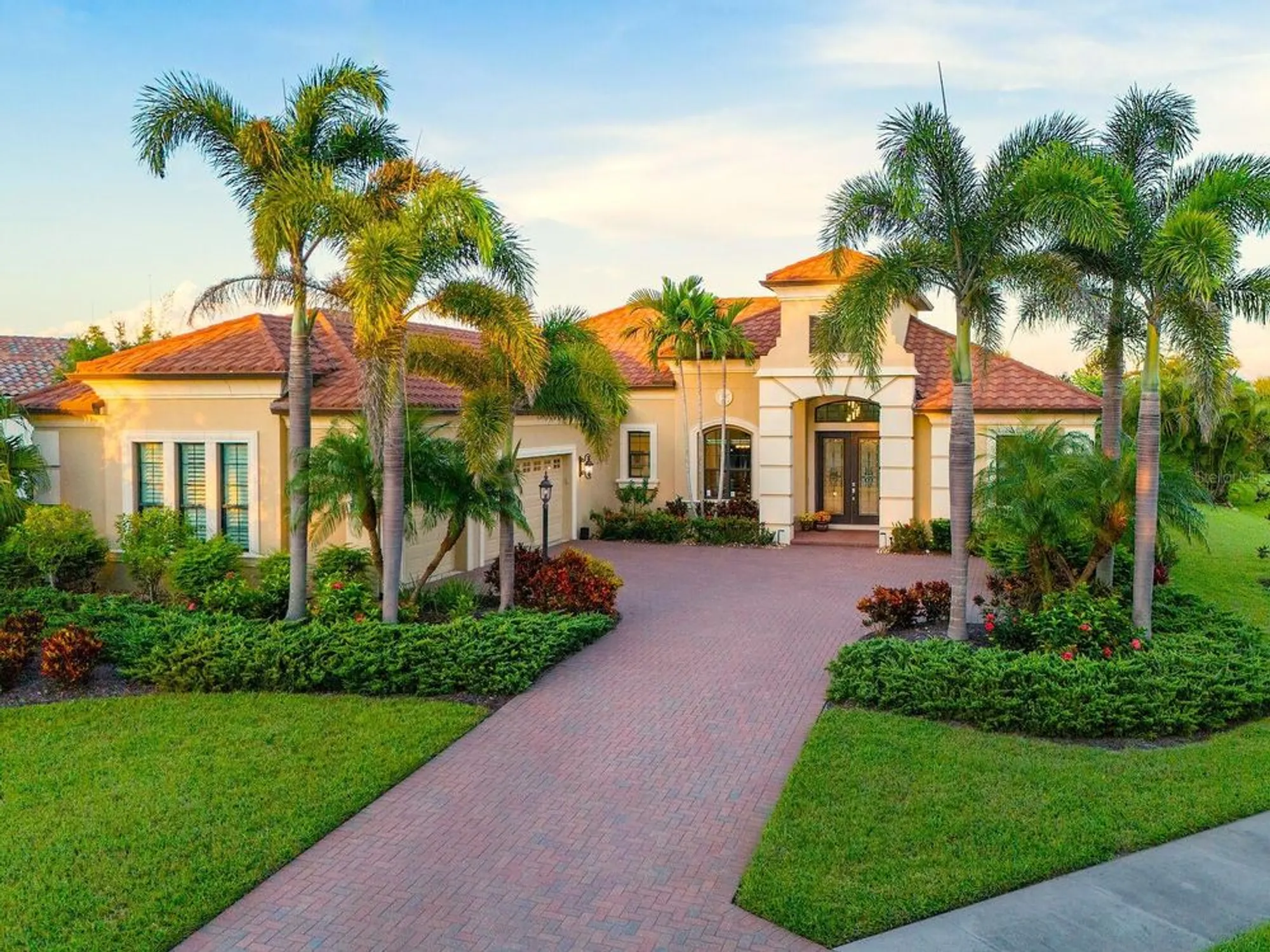Property Slideshow image 3 of 78 | 10990 pentas royale ct, Englewood, FL, 34223