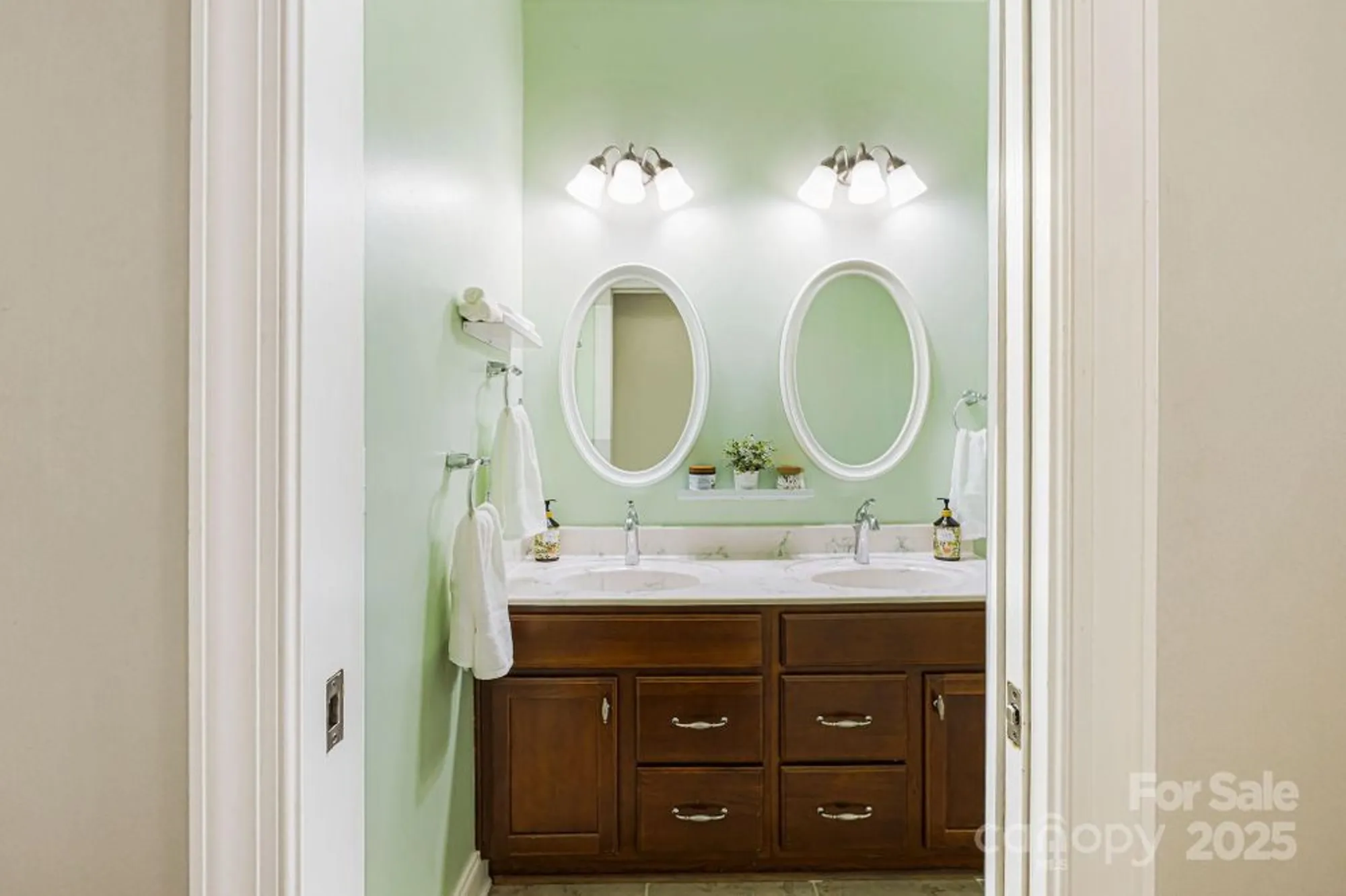 Property Slideshow image 24 of 48 | 14 larue ct, Biltmore Lake, NC, 28715