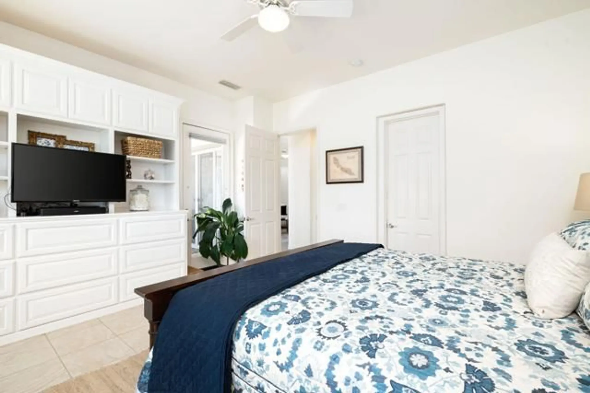 Property Slideshow image 21 of 77 | 81799 prism dr, La Quinta, CA, 92253