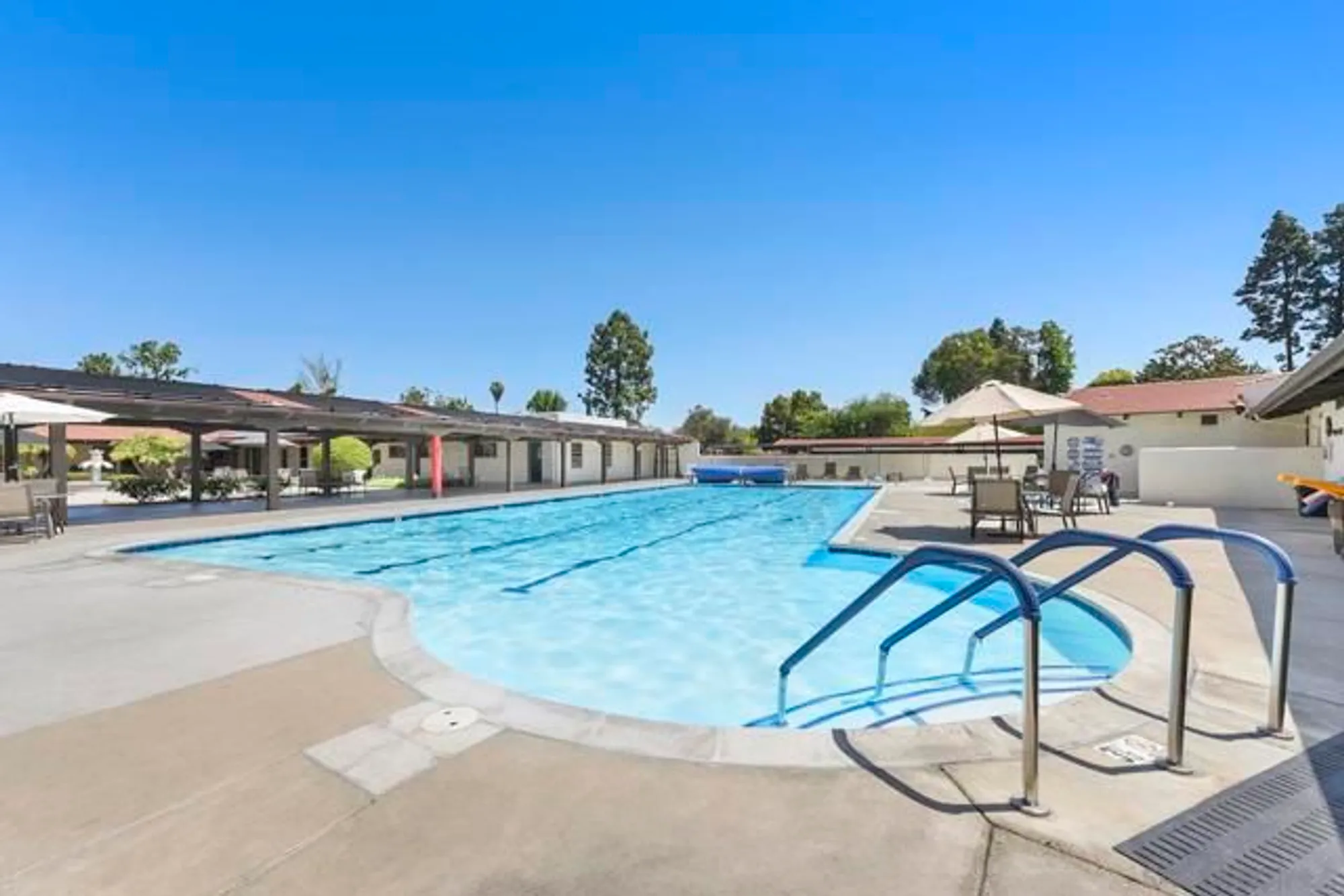 Property Slideshow image 32 of 35 | 16660 roca dr, San Diego, CA, 92128