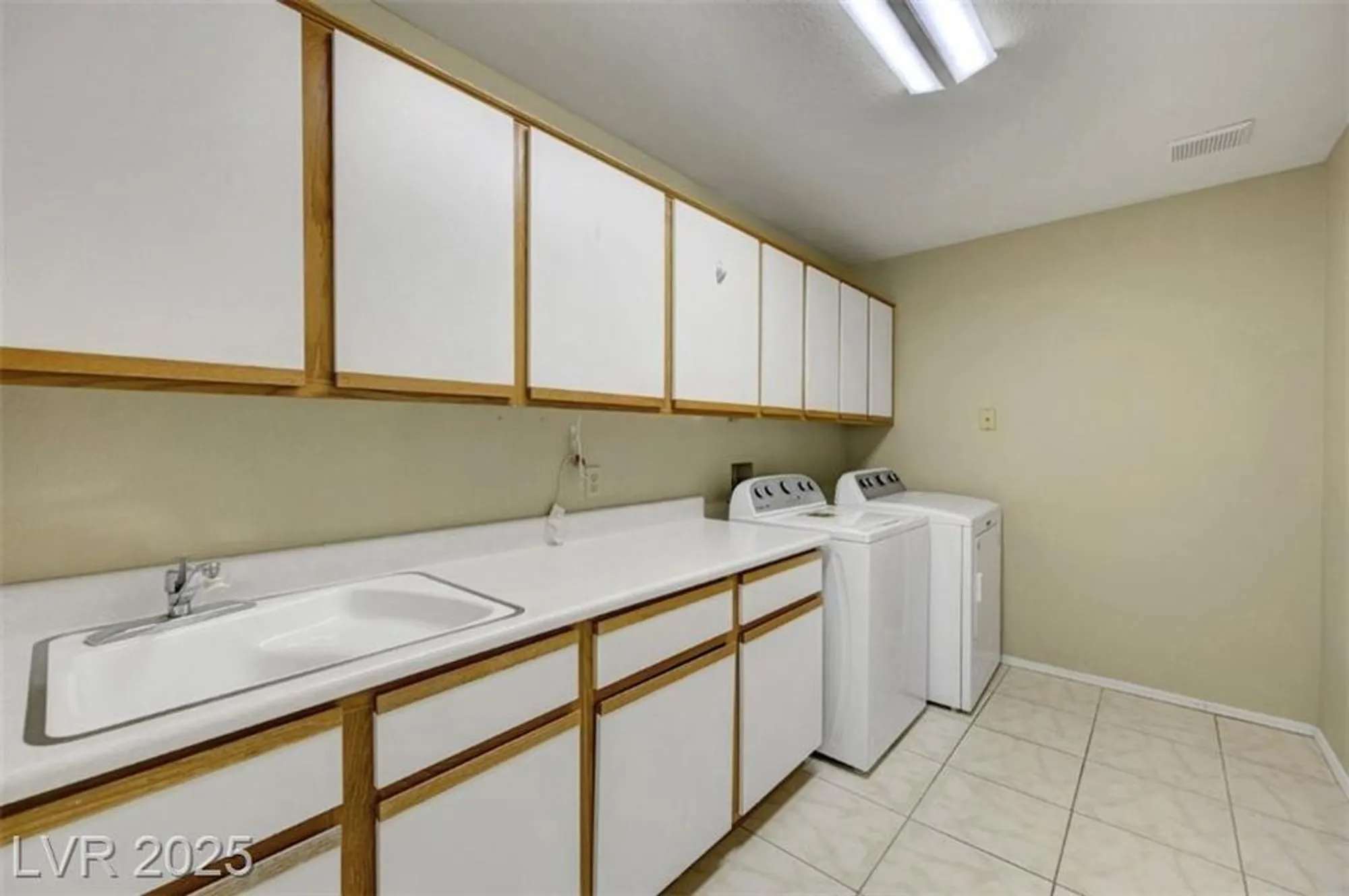 Property Slideshow image 43 of 54 | 3109 bangor ct, Las Vegas, NV, 89134