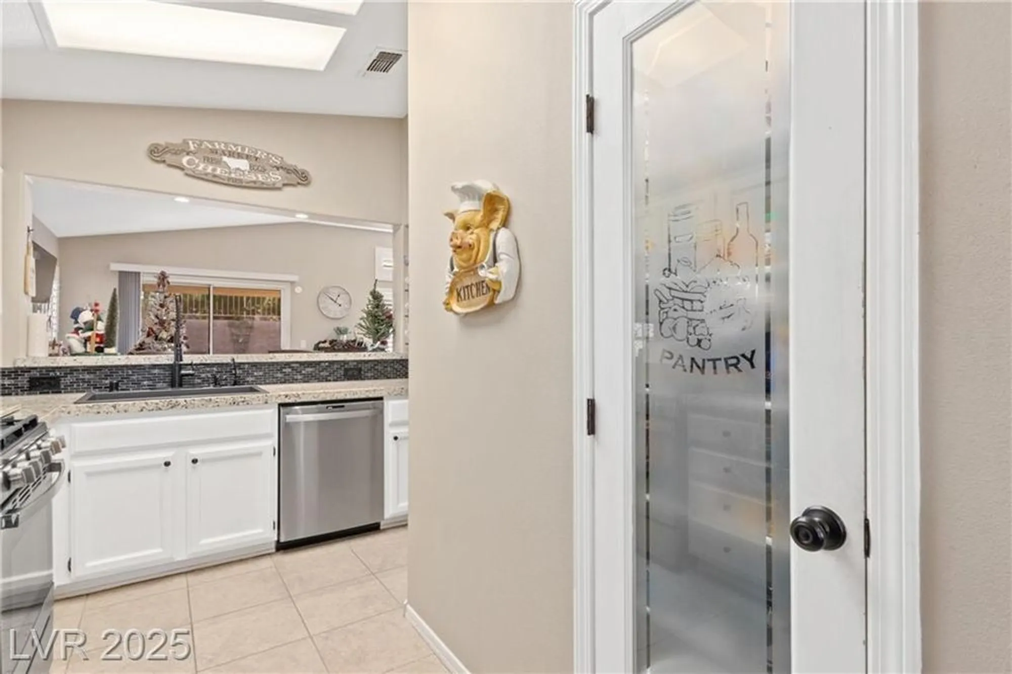 Property Slideshow image 12 of 27 | 2155 chapman ranch dr, Henderson, NV, 89012