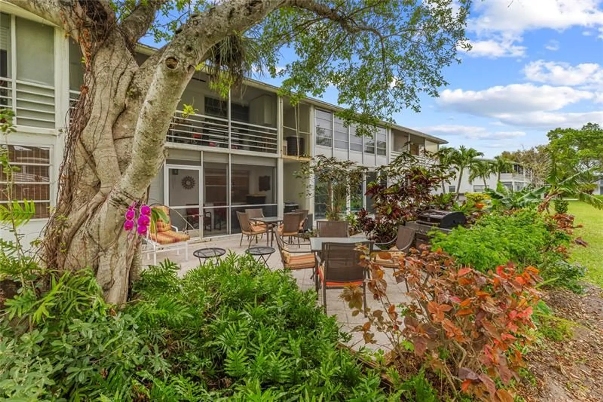 Property Slideshow image 34 of 60 | 210 oakridge n # 210, Deerfield Beach, FL, 33442