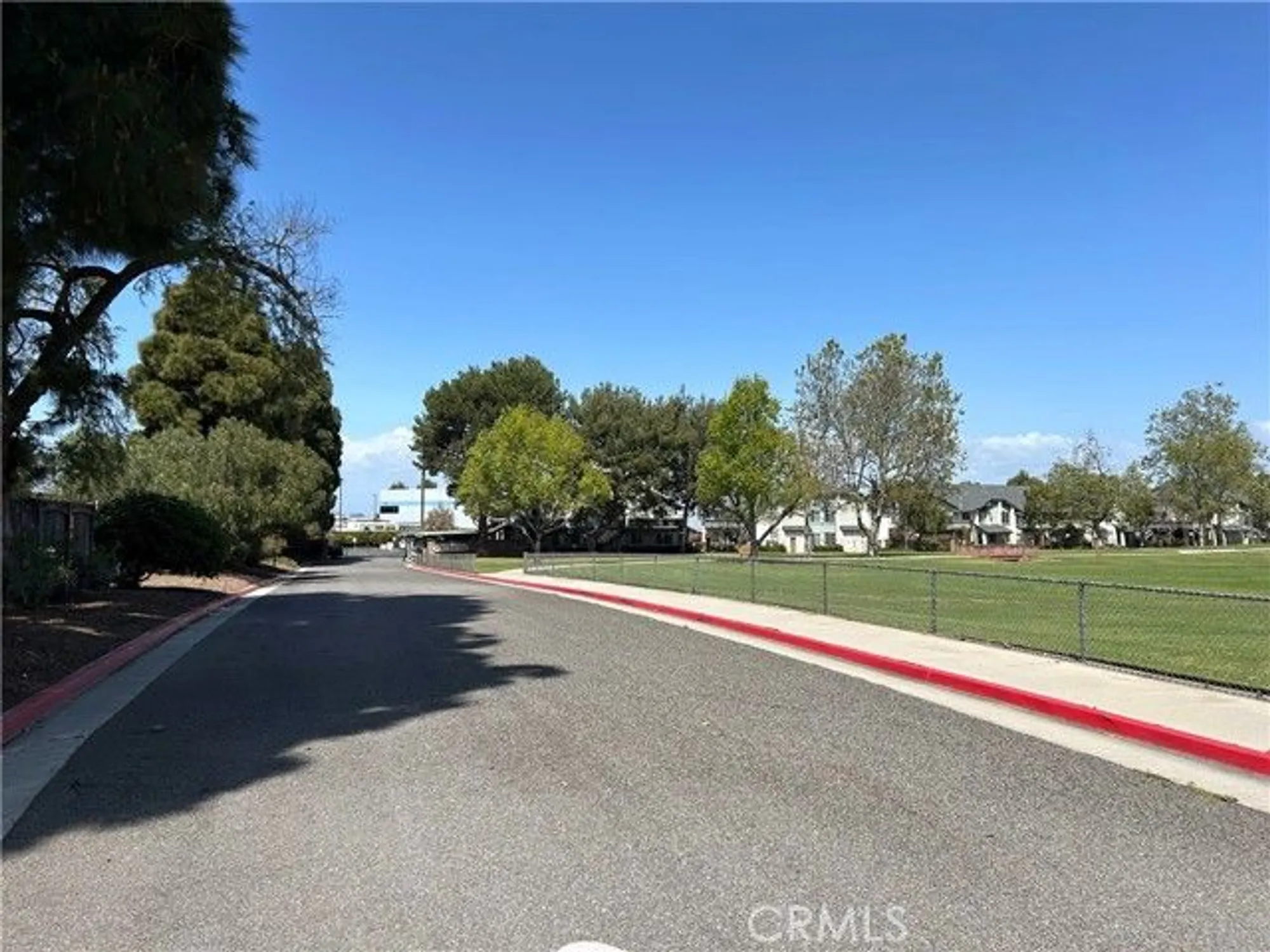 Property Slideshow image 34 of 47 | 18232 parkview ln 103, Huntington Beach, CA, 92648