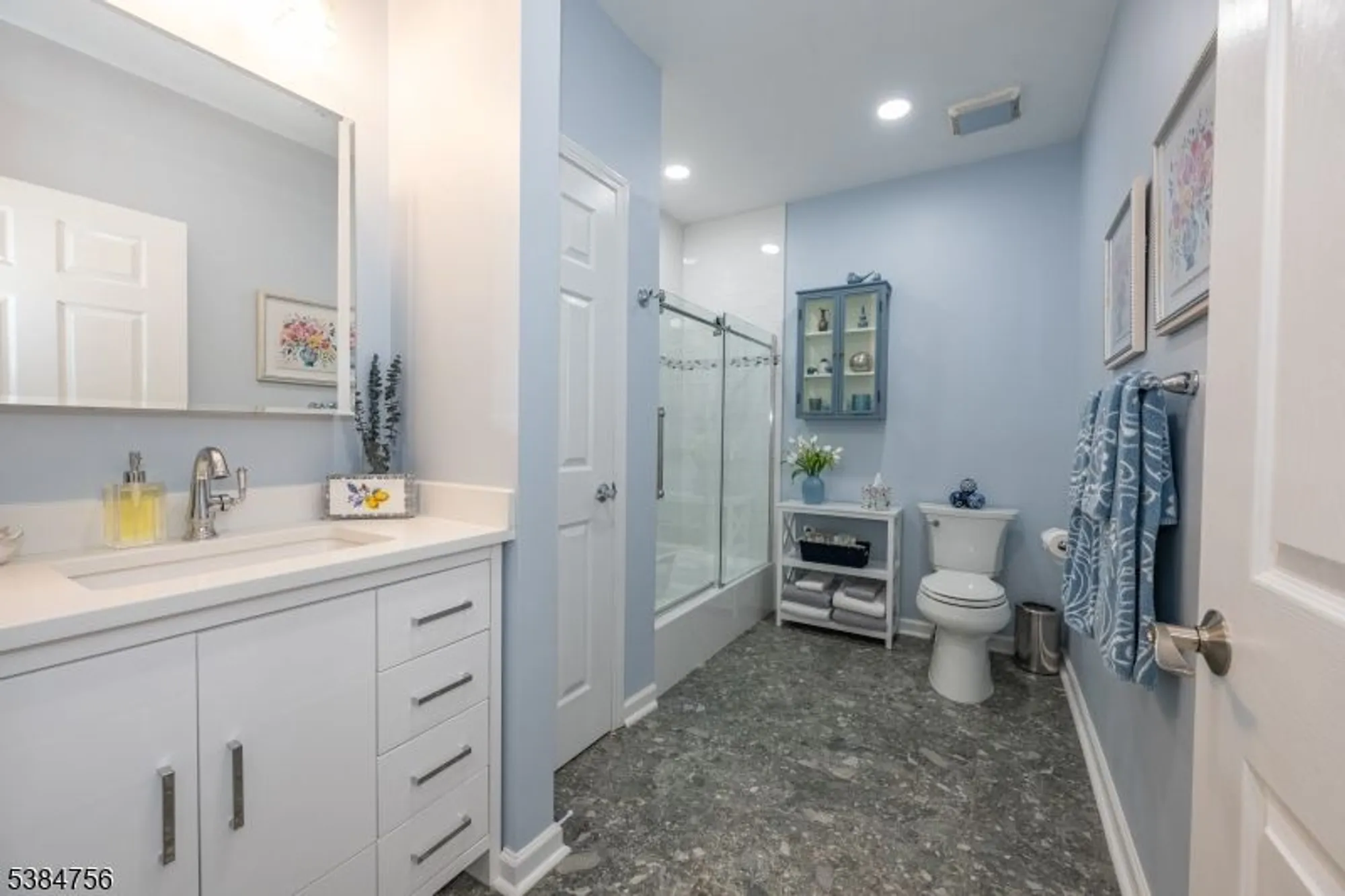 Property Slideshow image 9 of 24 | 14 ridgeview ln, Mount Arlington, NJ, 07856