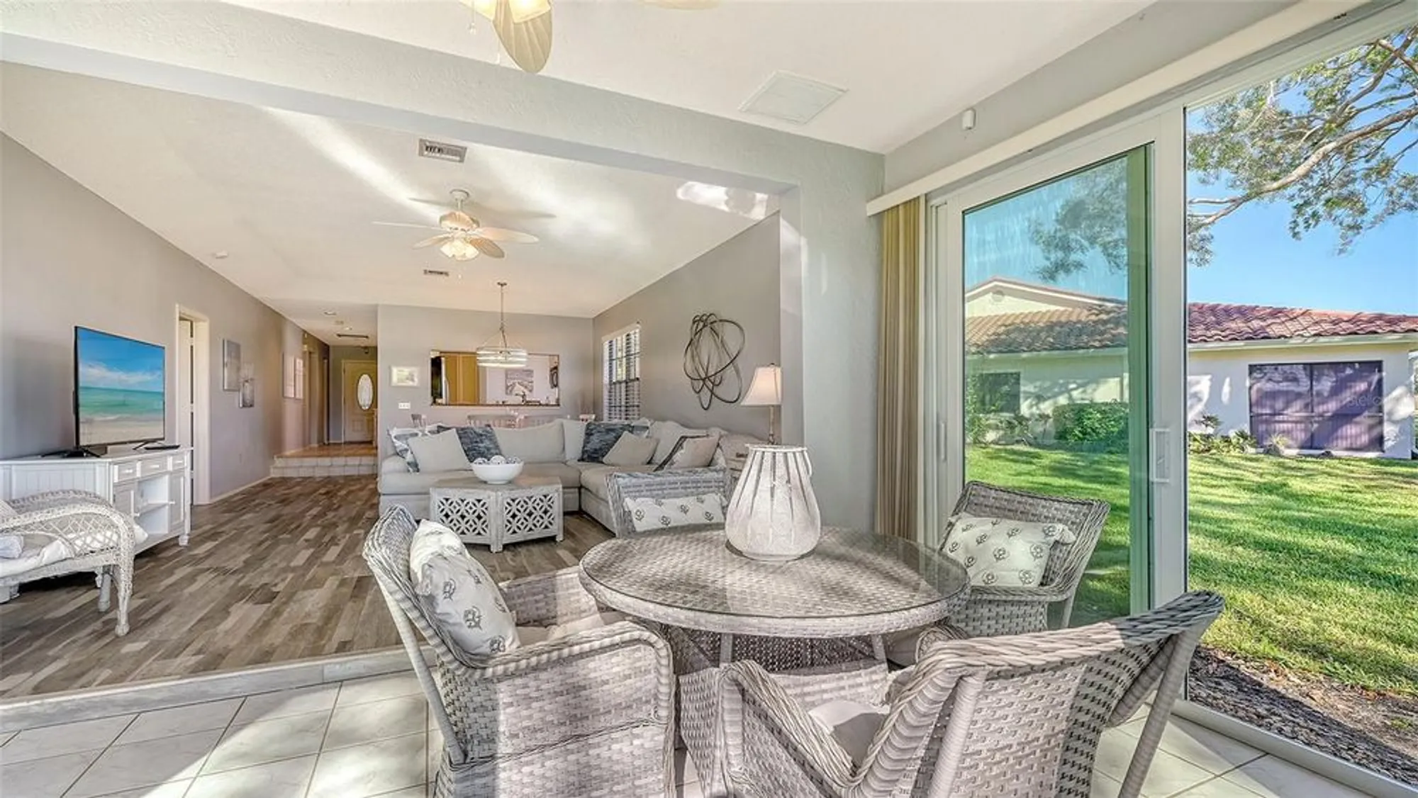 Property Slideshow image 22 of 95 | 7320 golf pointe cir, Sarasota, FL, 34243