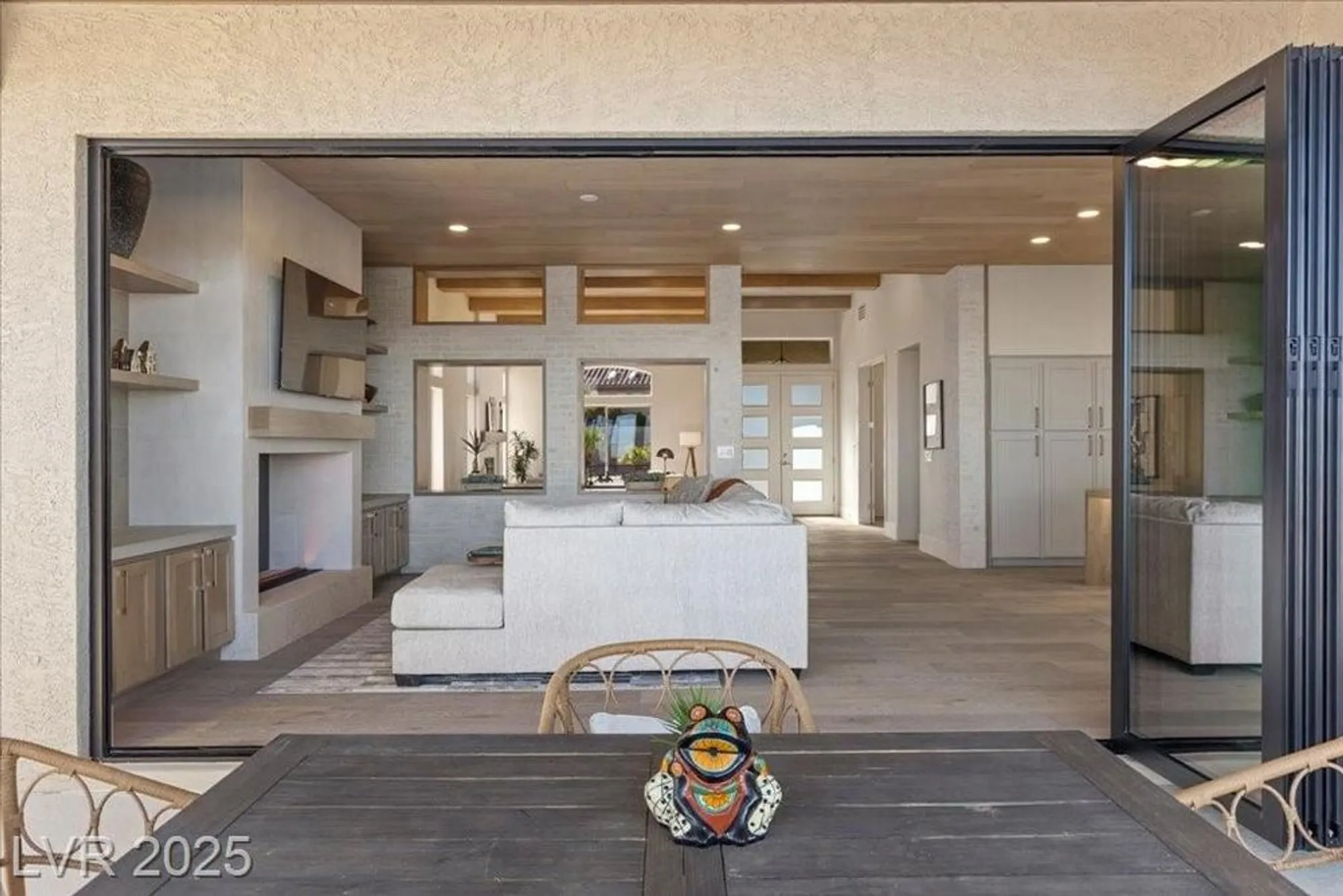 Property Slideshow image 22 of 78 | 2508 faiss dr, Las Vegas, NV, 89134