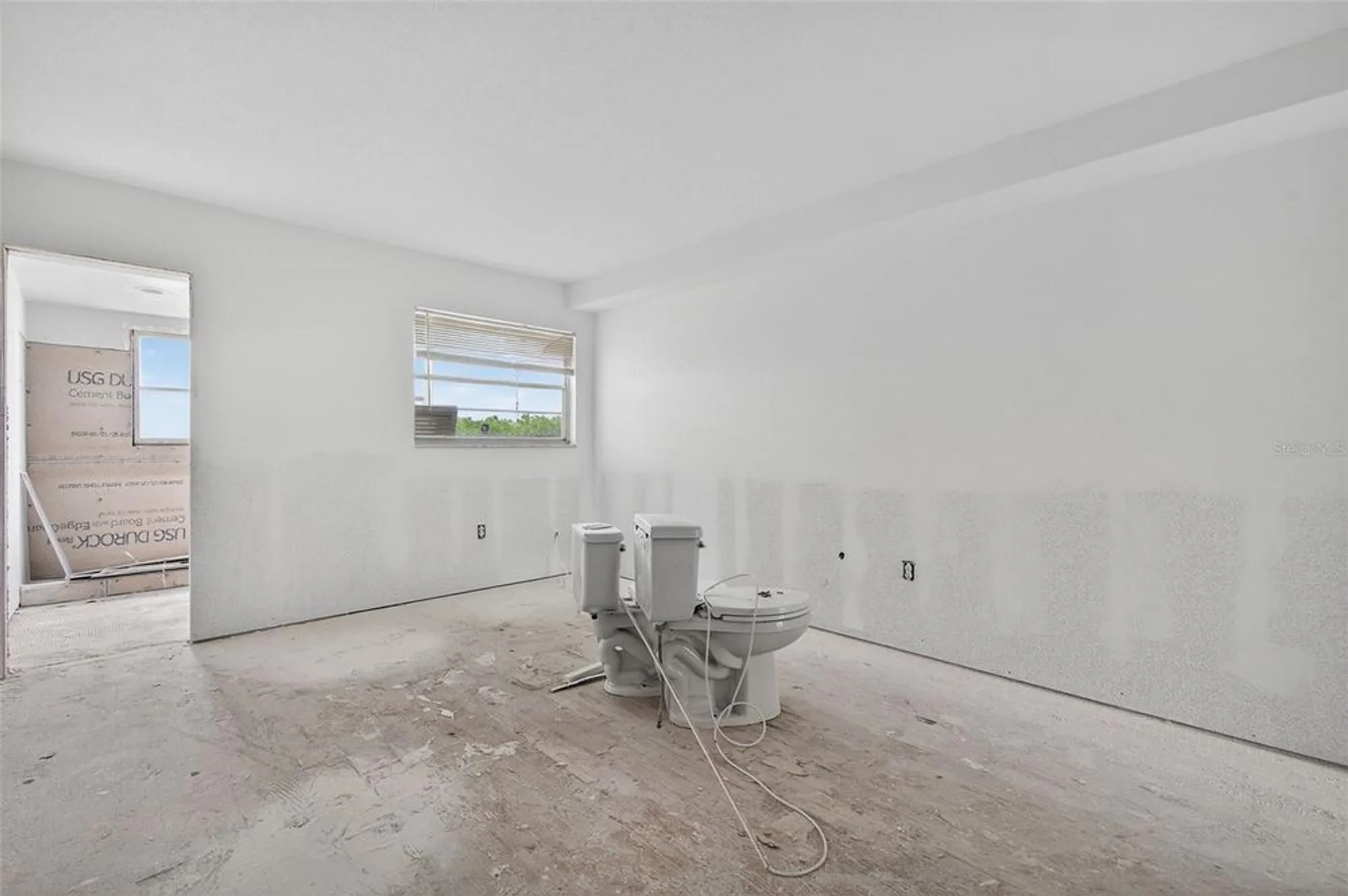 Property Slideshow image 11 of 44 | 2 causeway blvd 101, Dunedin, FL, 34698