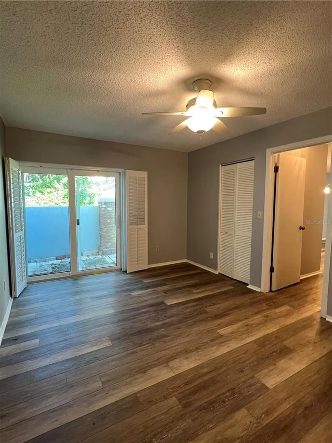 Property Slideshow image 23 of 33 | 1614 berwick ct d, Palm Harbor, FL, 34684