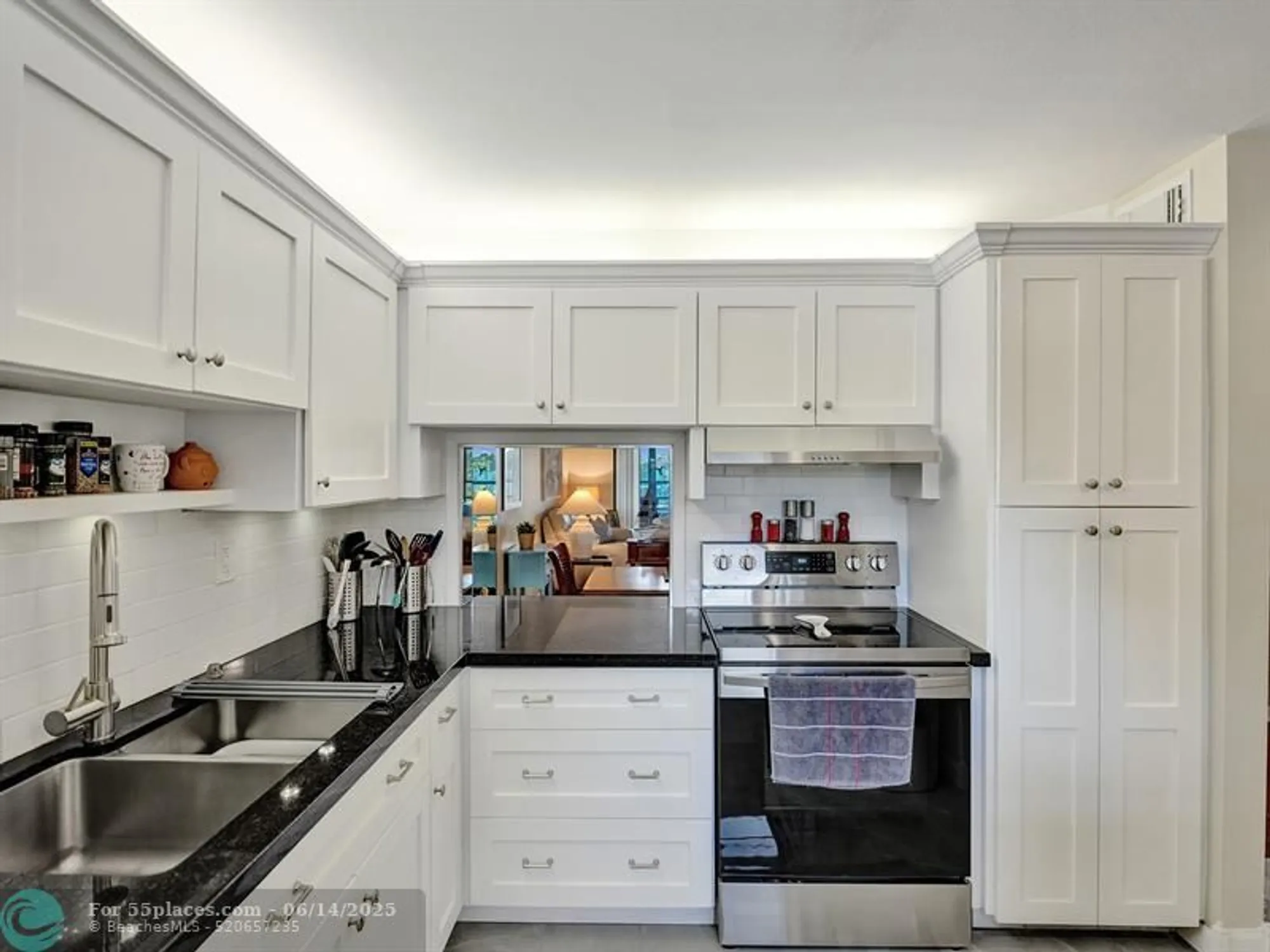 Property Slideshow image 5 of 43 | 6080 n sabal palm blvd 305, Tamarac, FL, 33319