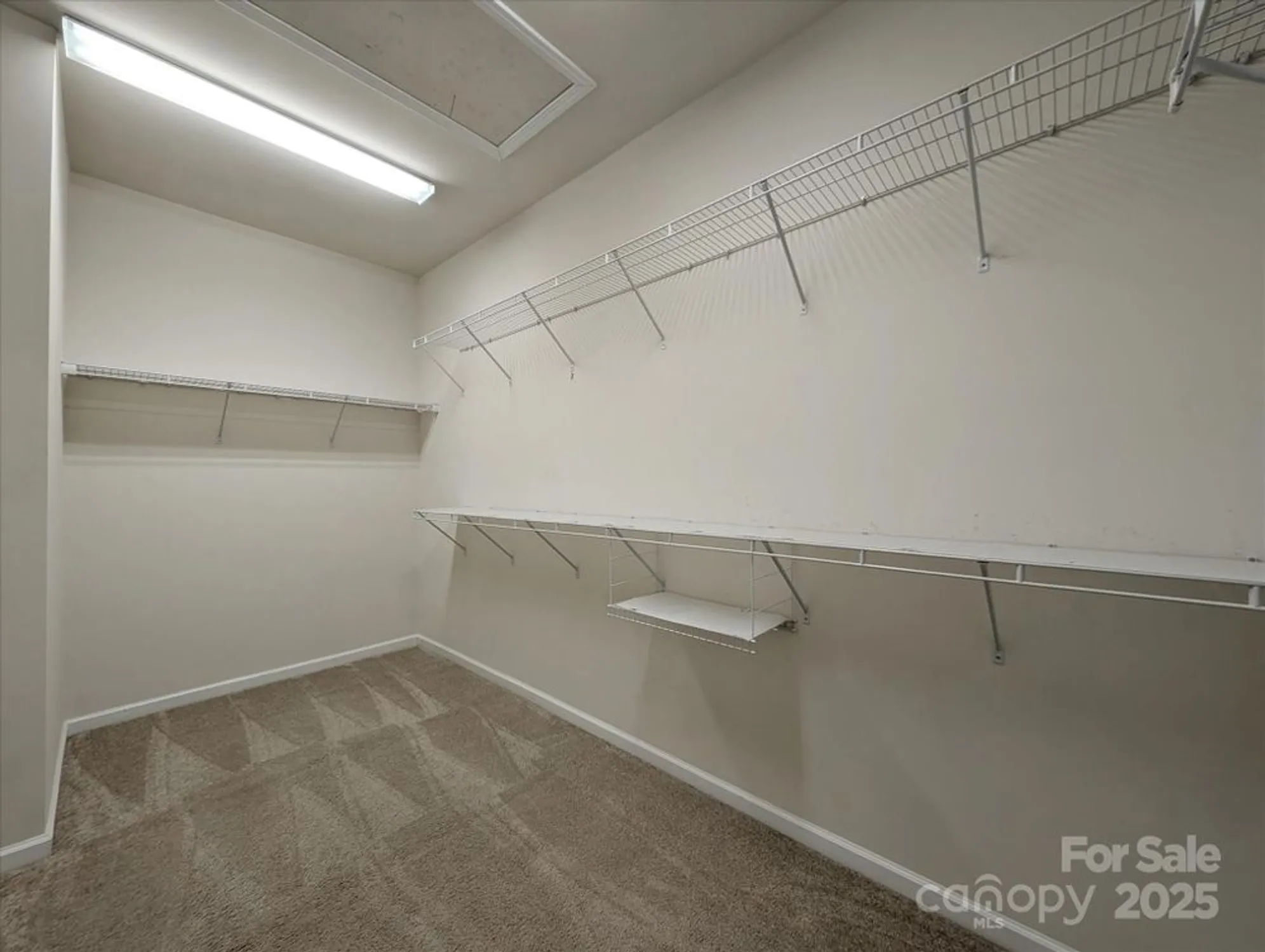 Property Slideshow image 18 of 28 | 3043 santee ct, Fort Mill, SC, 29707