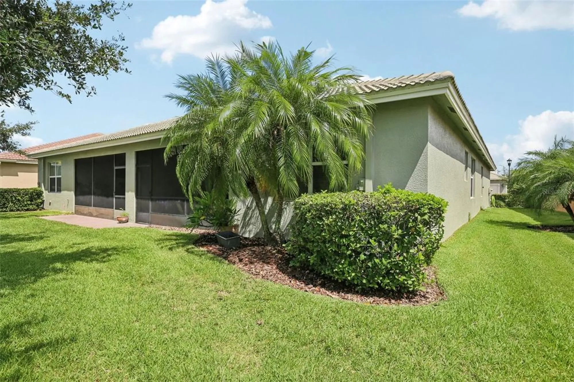 Property Slideshow image 36 of 73 | 15820 aurora lake cir, Wimauma, FL, 33598