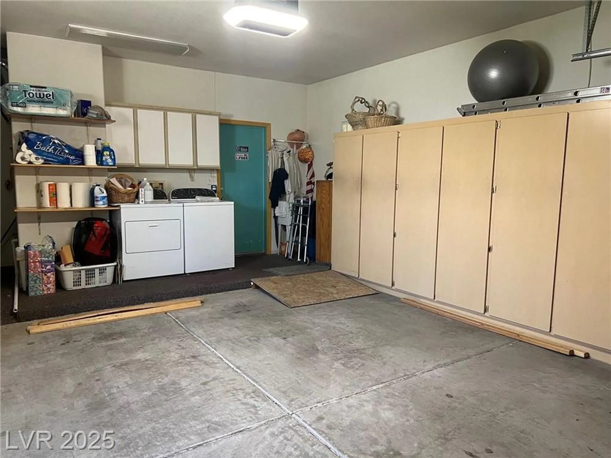 Property Slideshow image 16 of 21 | 3028 ripon dr, Las Vegas, NV, 89134