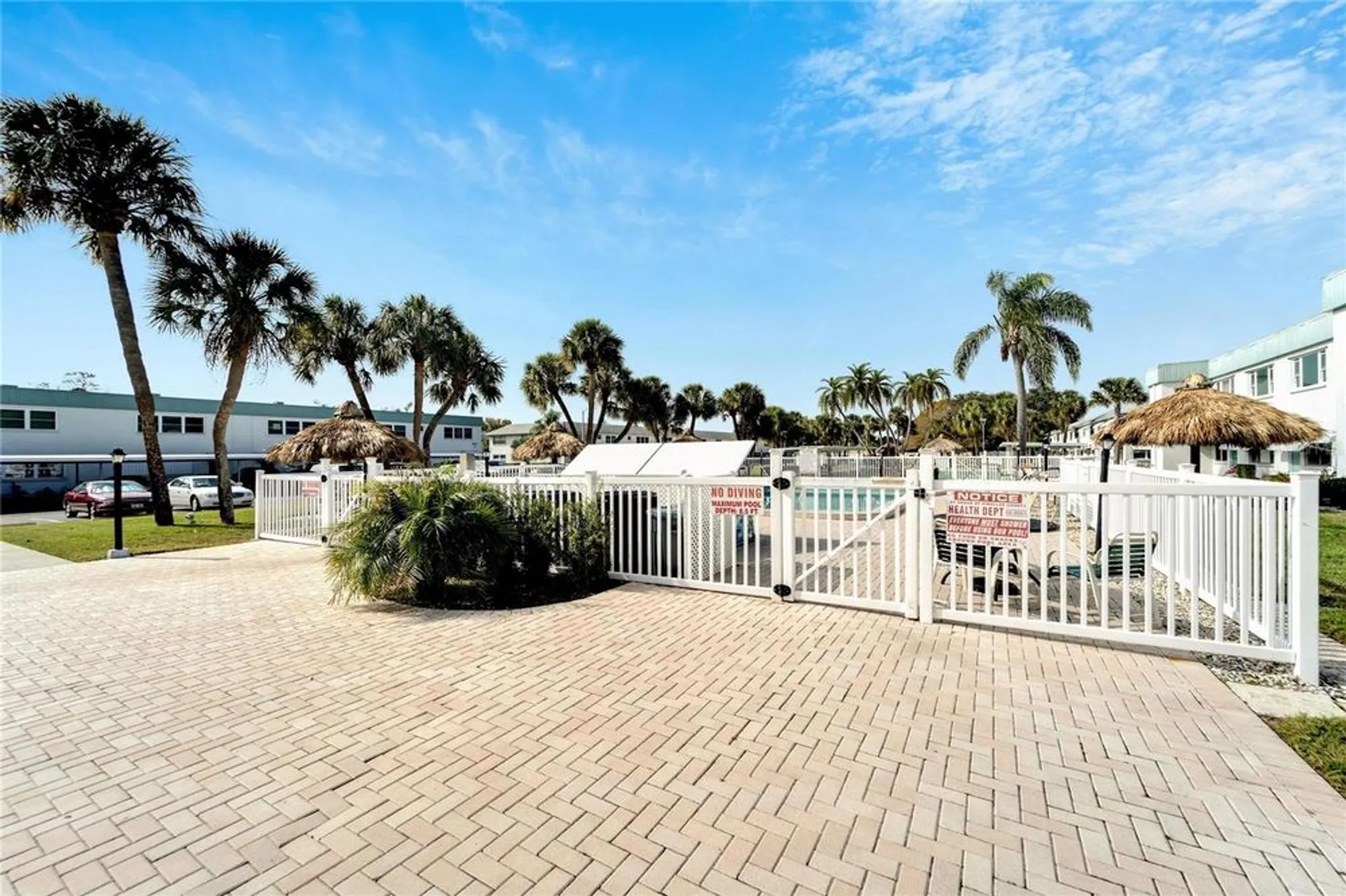 Property Slideshow image 40 of 54 | 5286 81st st n apt 4, St Petersburg, FL, 33709