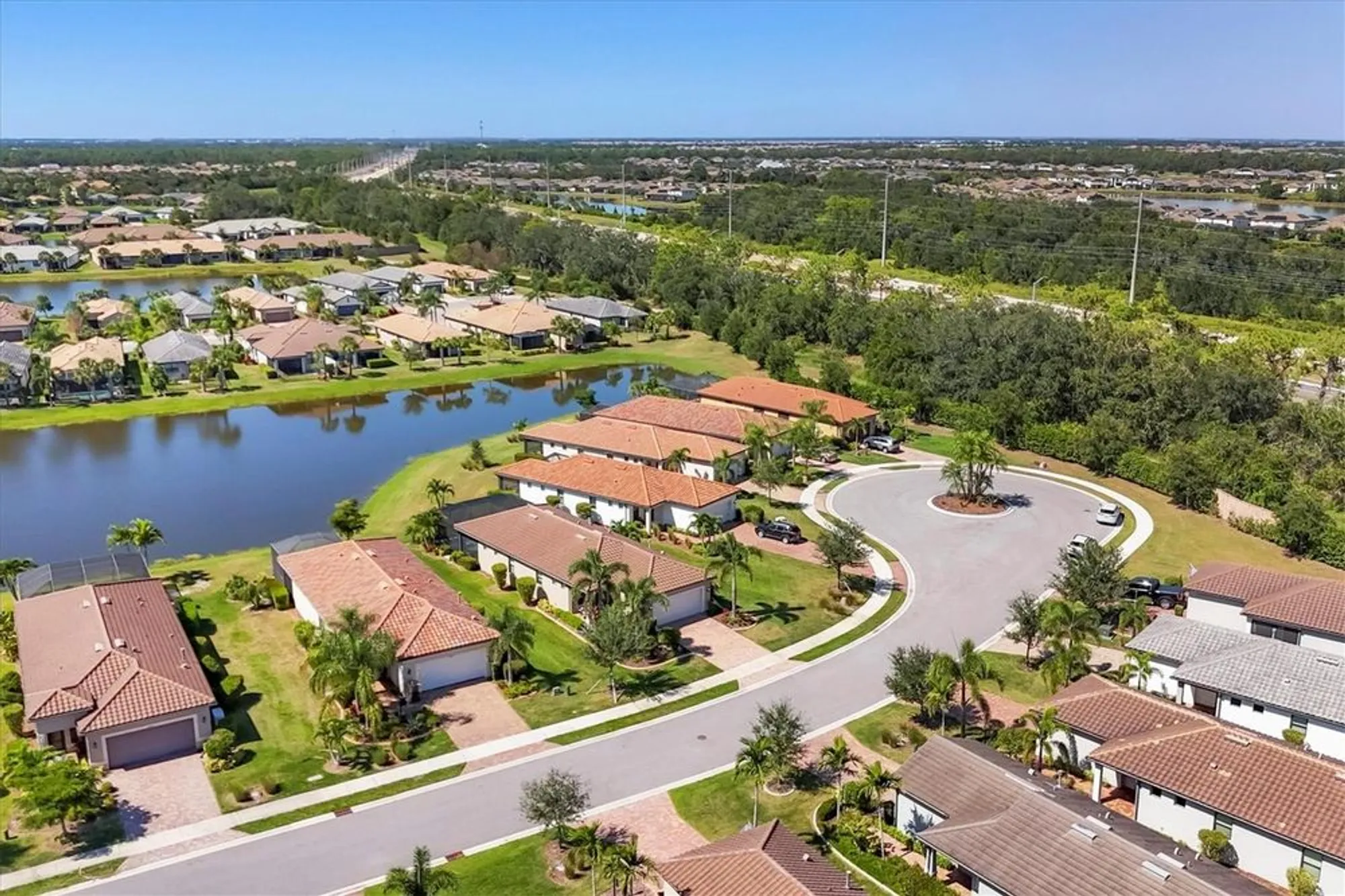 Property Slideshow image 36 of 78 | 6918 hanover ct, Lakewood Ranch, FL, 34202
